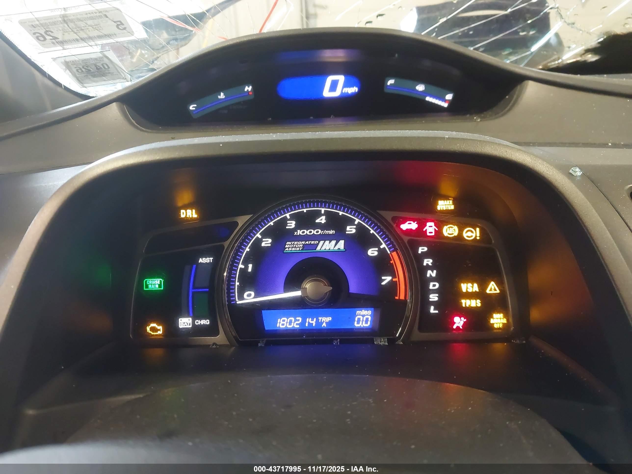 2011 Honda Civic Hybrid   White vin: JHMFA3F28BS000383