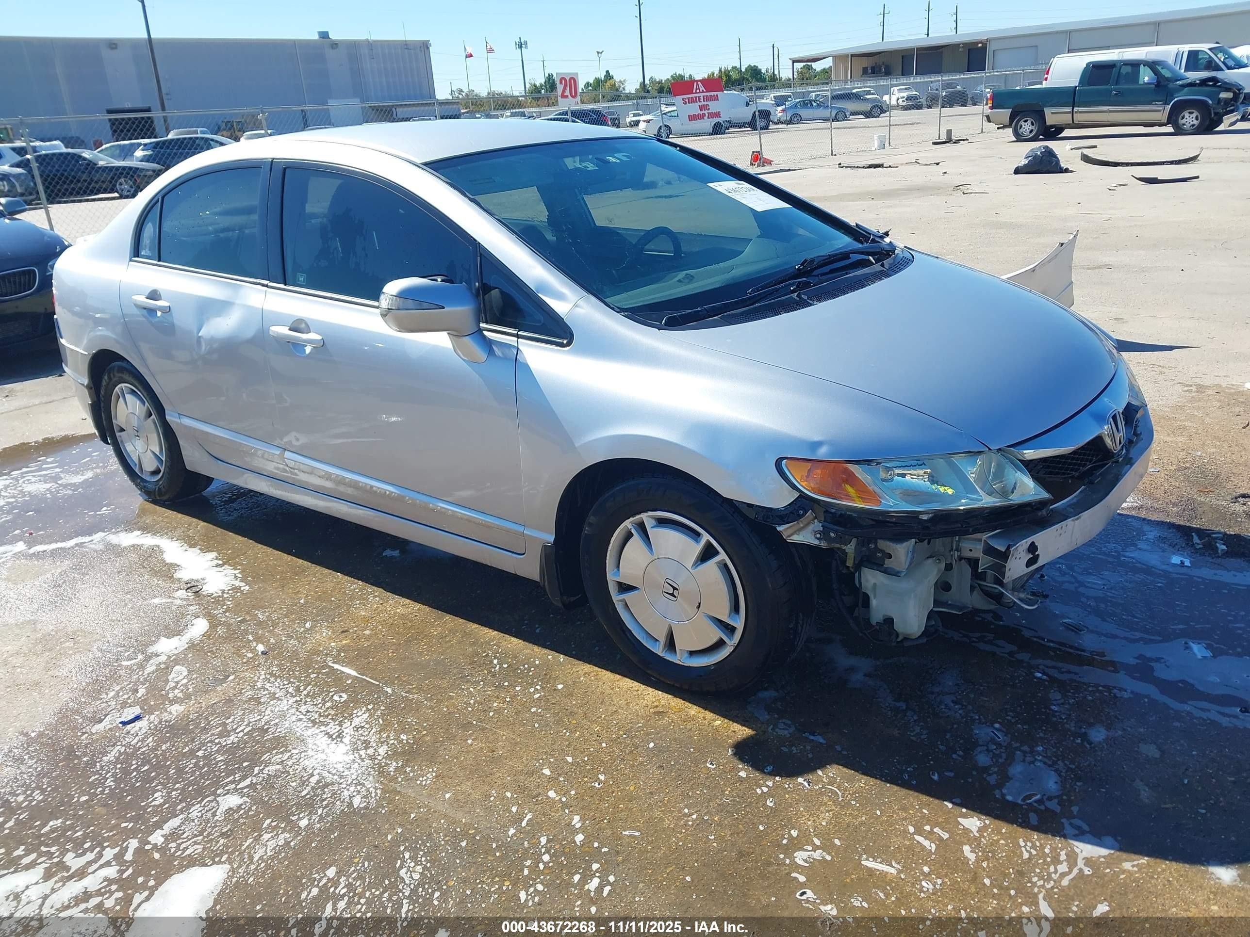 2011 Honda Civic Hybrid   Silver vin: JHMFA3F28BS000836