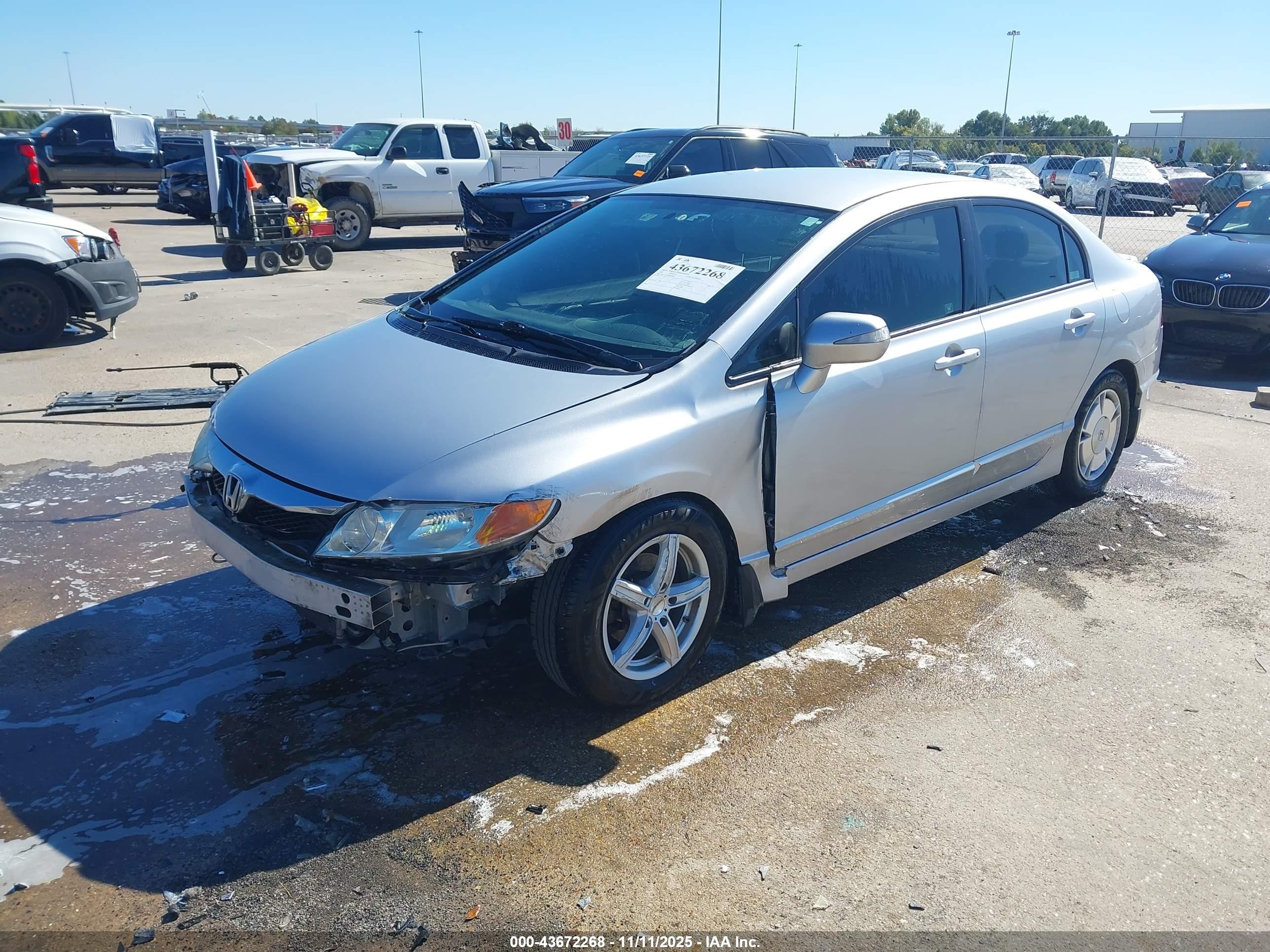 2011 Honda Civic Hybrid   Silver vin: JHMFA3F28BS000836
