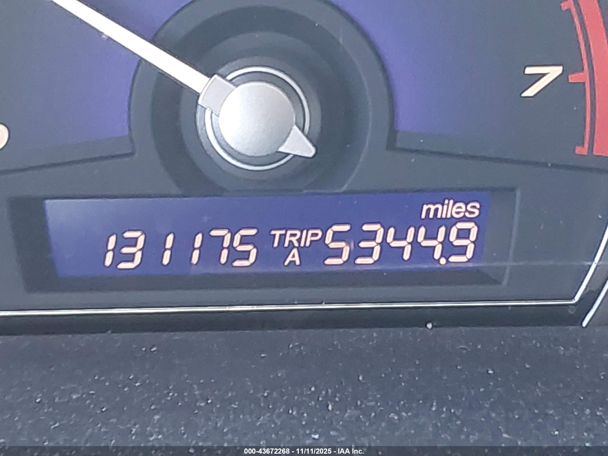 2011 Honda Civic Hybrid   Silver vin: JHMFA3F28BS000836