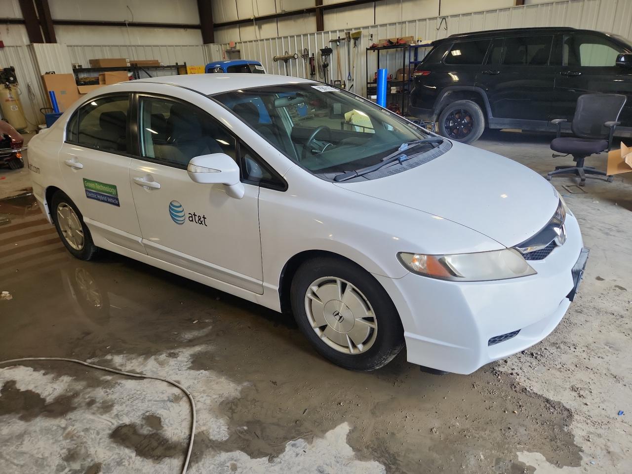 2011 Honda Civic Hybrid White vin: JHMFA3F29BS000134 Damage: Overall Vehicle, De-Identify, Removal Required