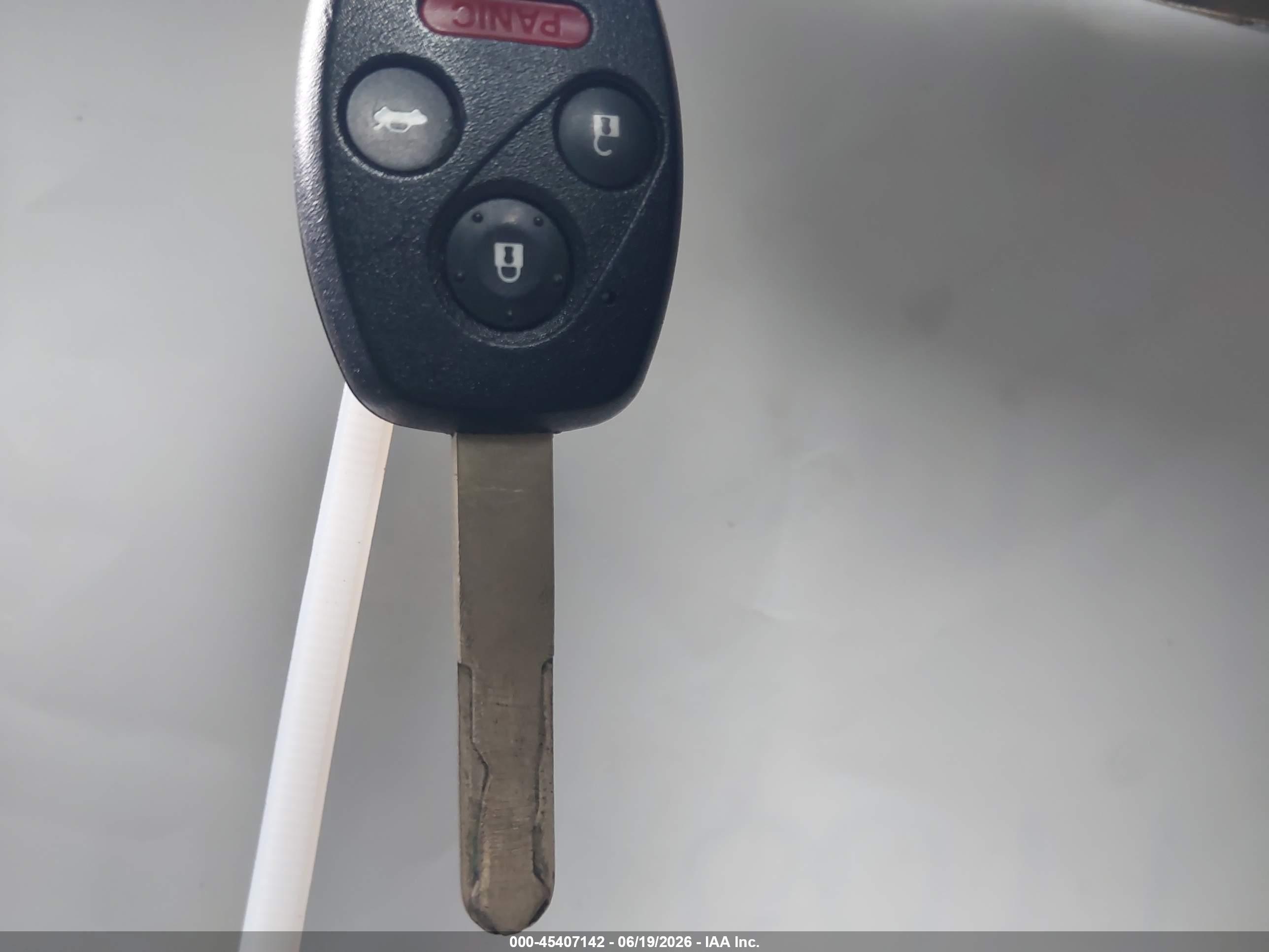 2012 Honda Civic Lx White vin: JHMFB2F5XCS004244