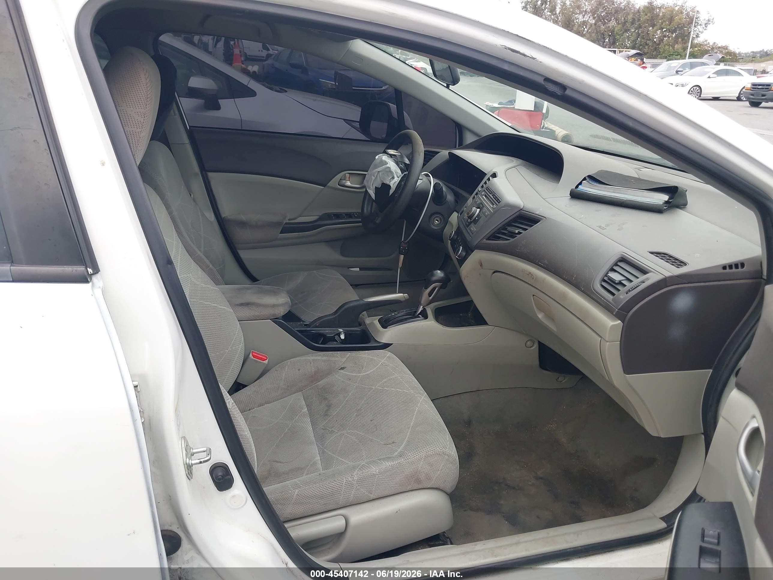 2012 Honda Civic Lx White vin: JHMFB2F5XCS004244