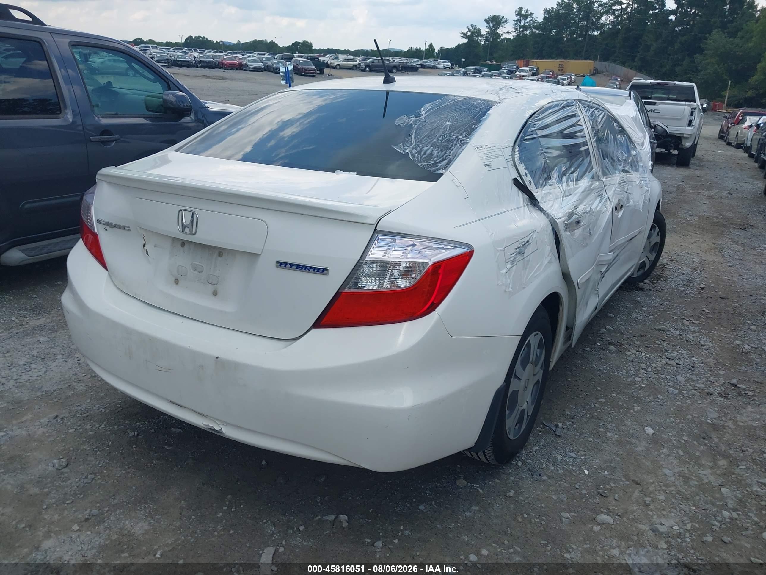 2012 Honda Civic Hybrid   White vin: JHMFB4F25CS006484