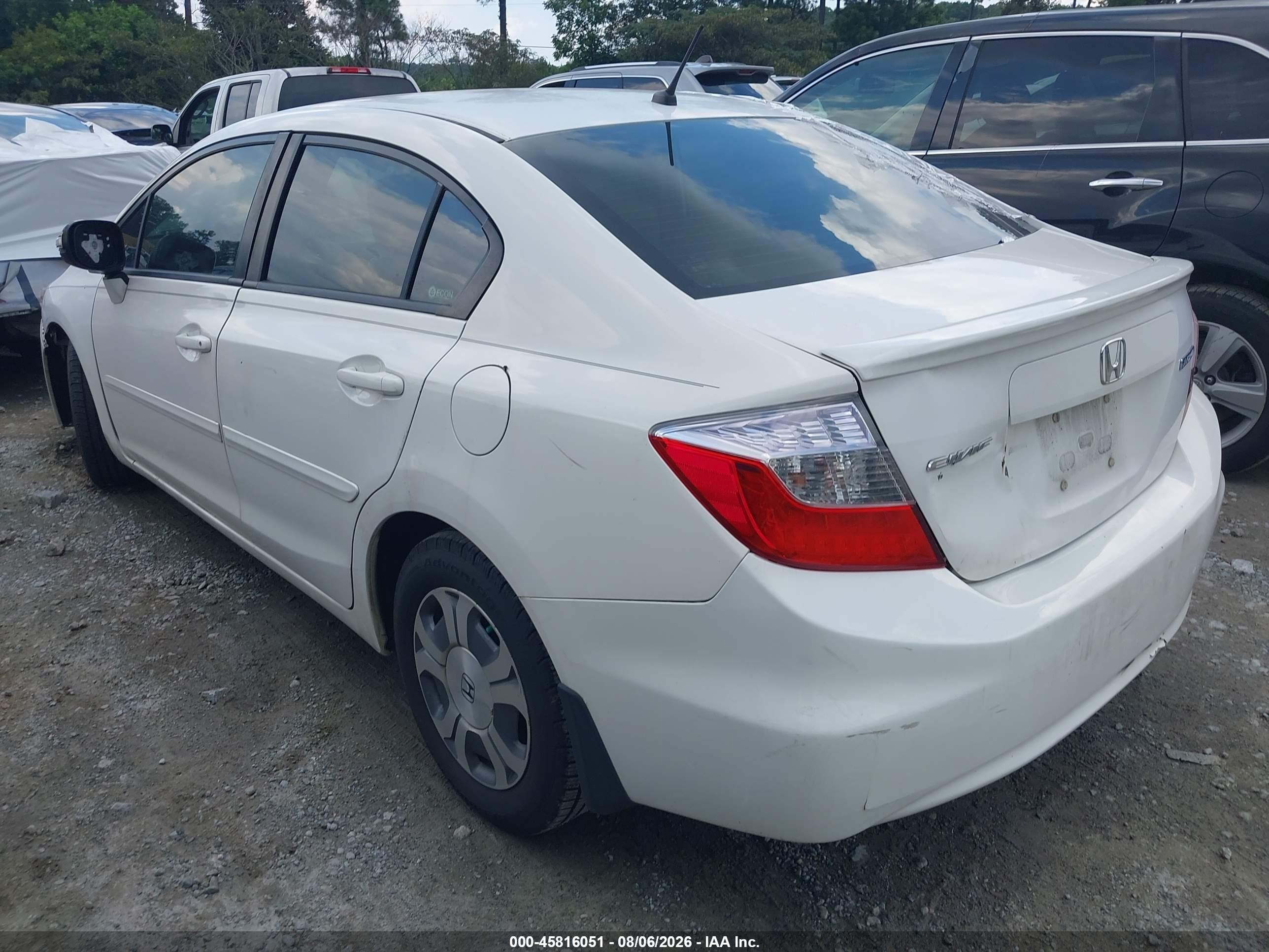2012 Honda Civic Hybrid   White vin: JHMFB4F25CS006484