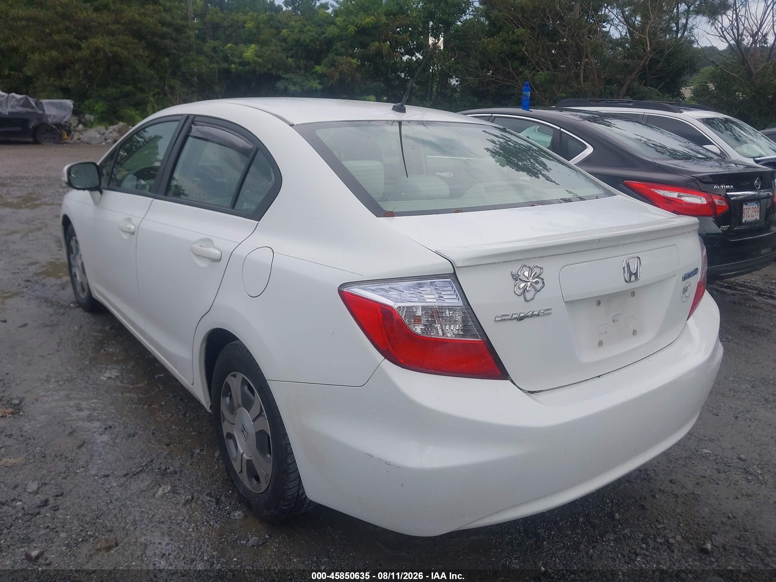 2012 Honda Civic Hybrid   White vin: JHMFB4F27CS006504