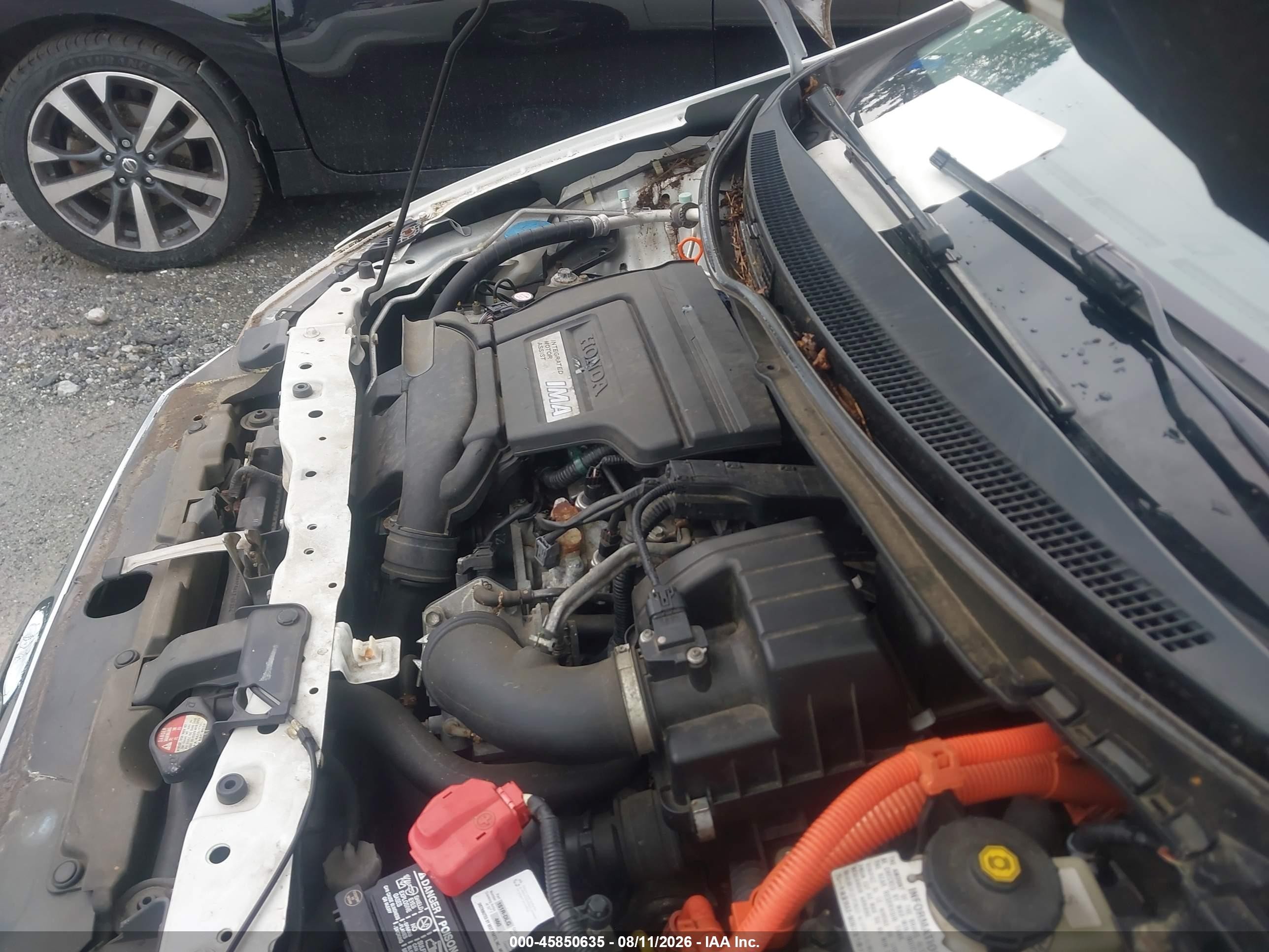 2012 Honda Civic Hybrid   White vin: JHMFB4F27CS006504