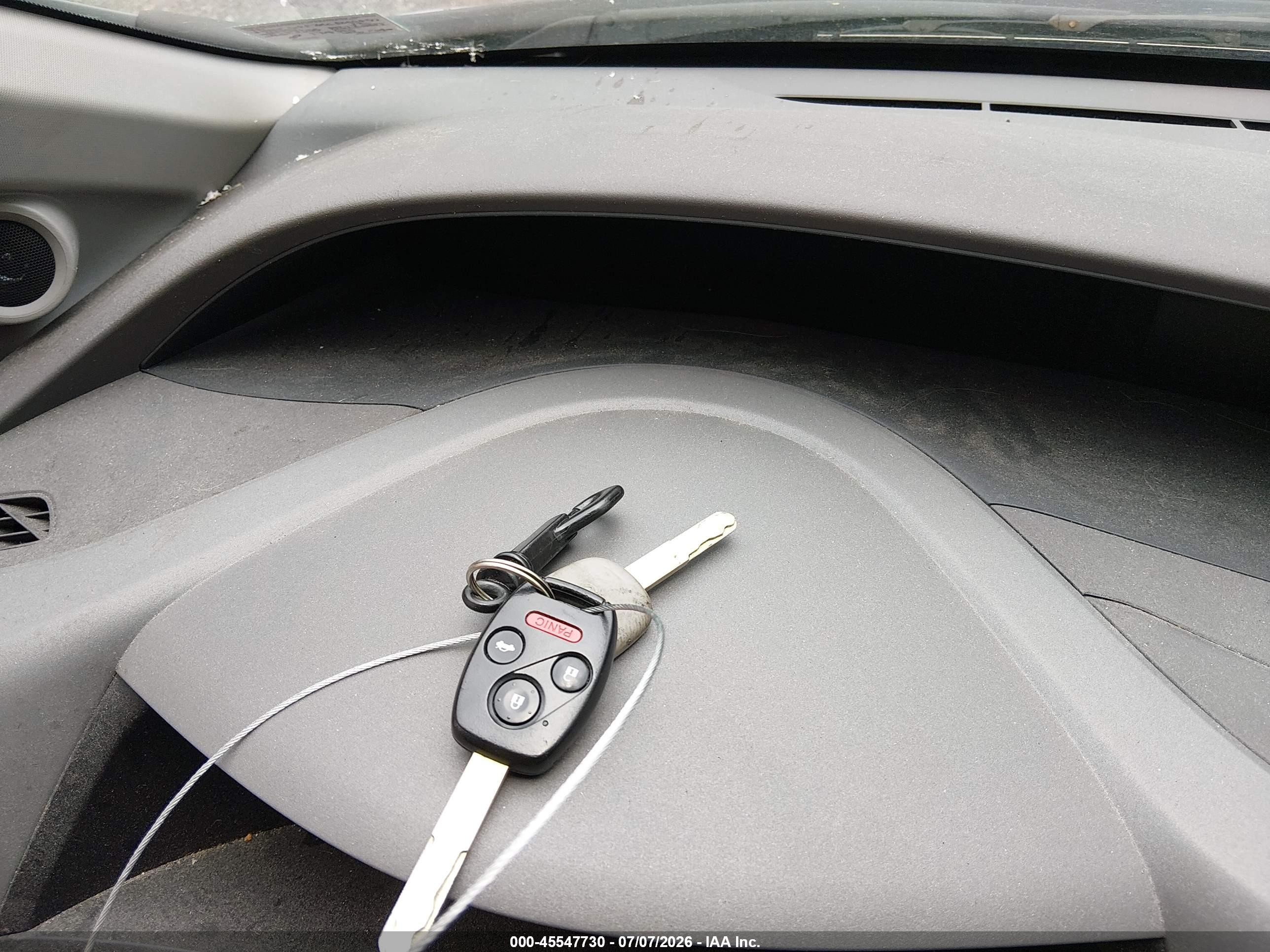 2012 Honda Civic Hybrid   Silver vin: JHMFB4F2XCS000437