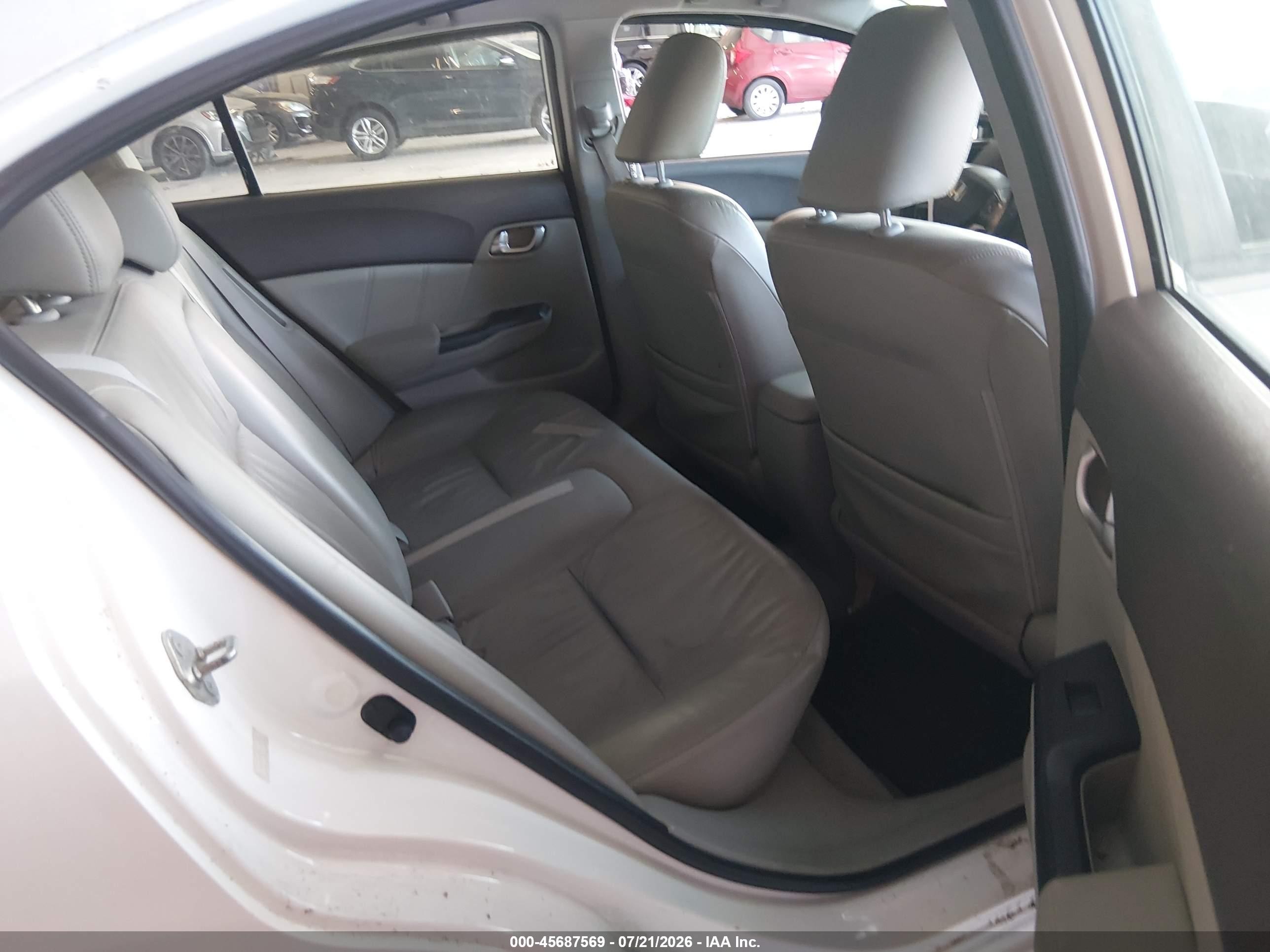 2012 Honda Civic Hybrid   White vin: JHMFB4F34CS007795