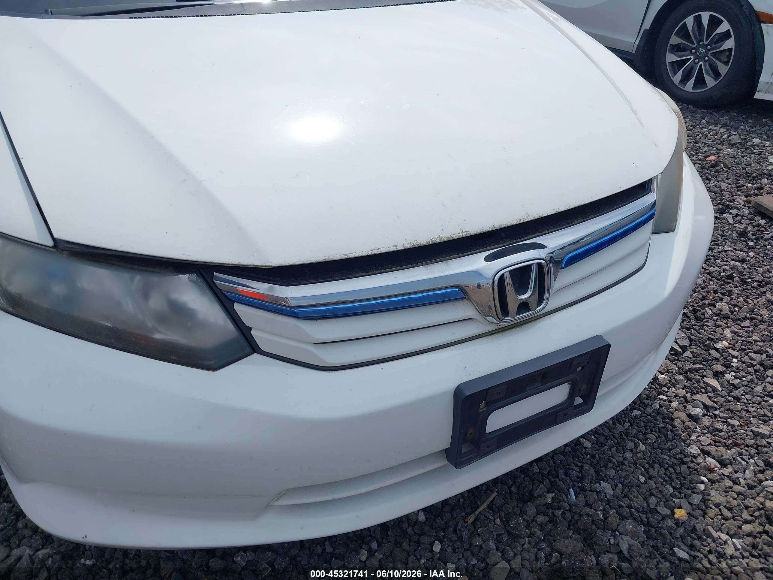 2012 Honda Civic Hybrid   White vin: JHMFB4F39CS010157