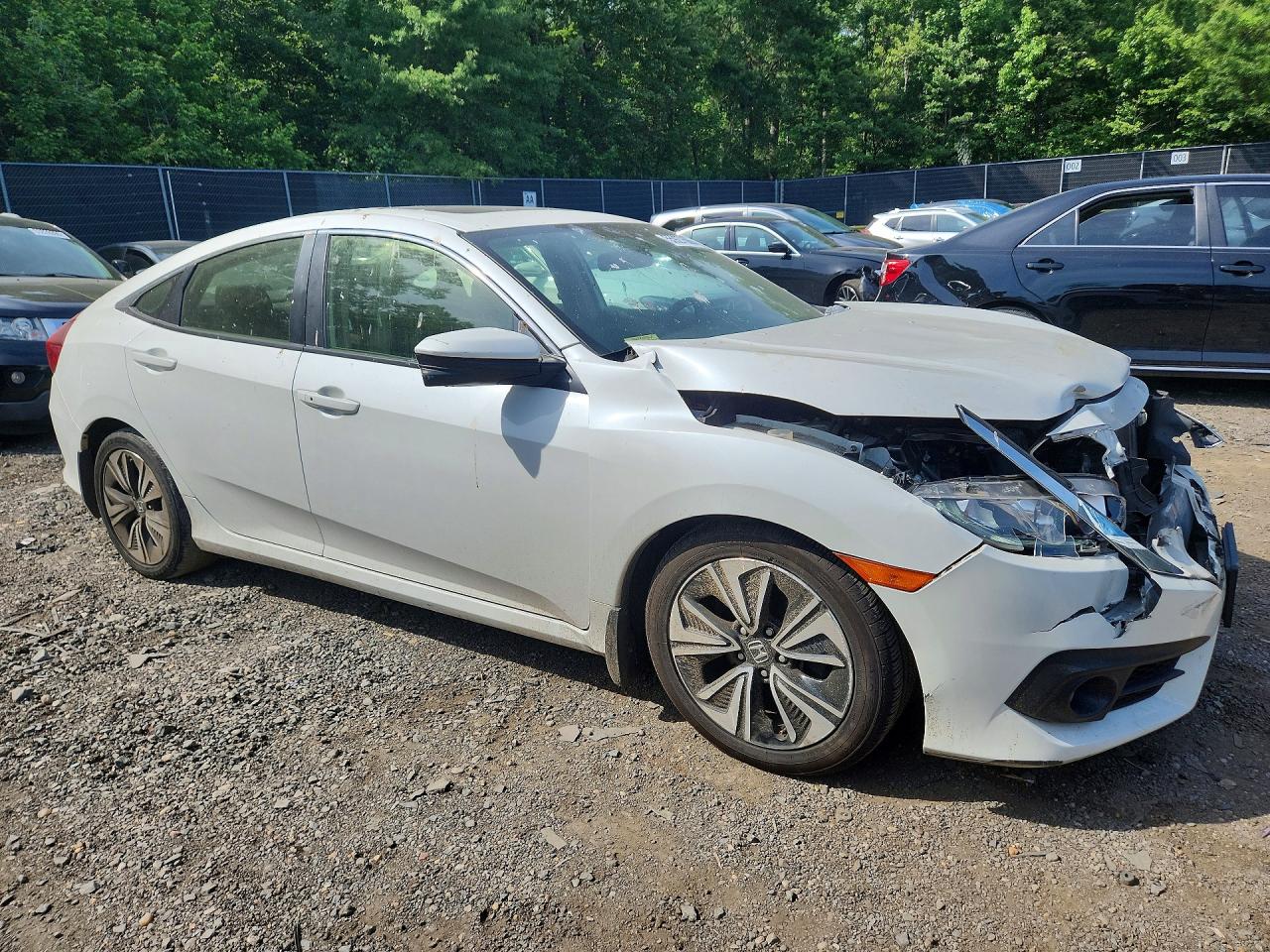 2018 Honda Civic Ex White vin: JHMFC1F34JX003077