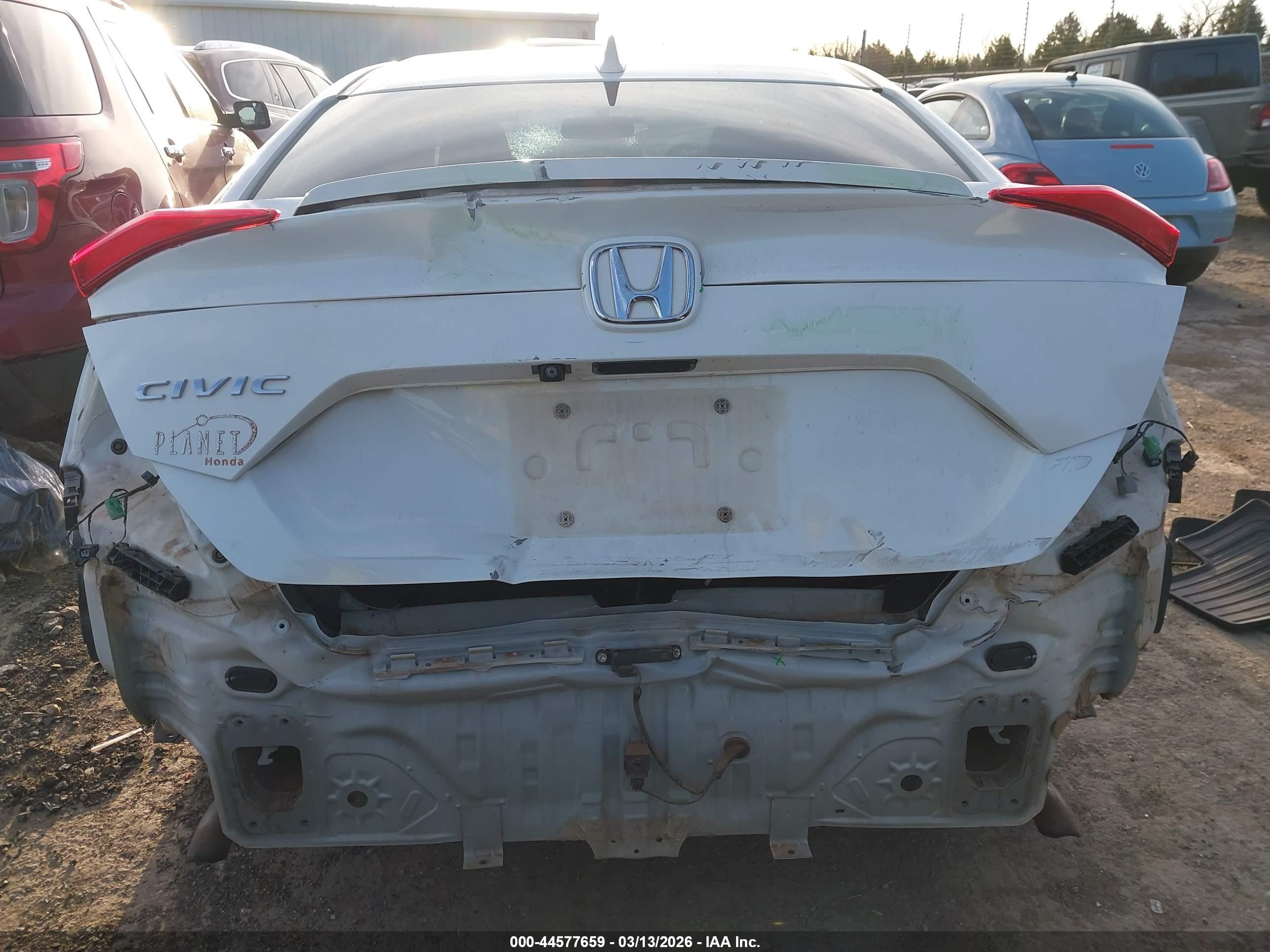 2018 Honda Civic Ex-l White vin: JHMFC1F72JX010063
