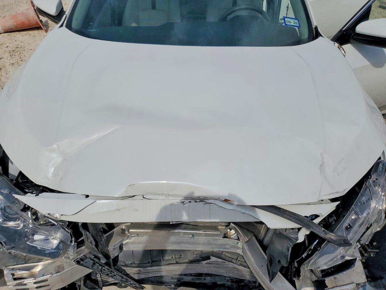 2018 Honda Civic Exl White vin: JHMFC1F79JX019682