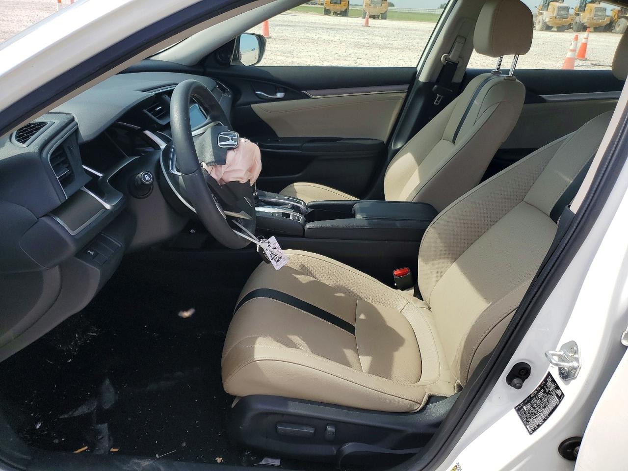 2018 Honda Civic Exl White vin: JHMFC1F79JX019682