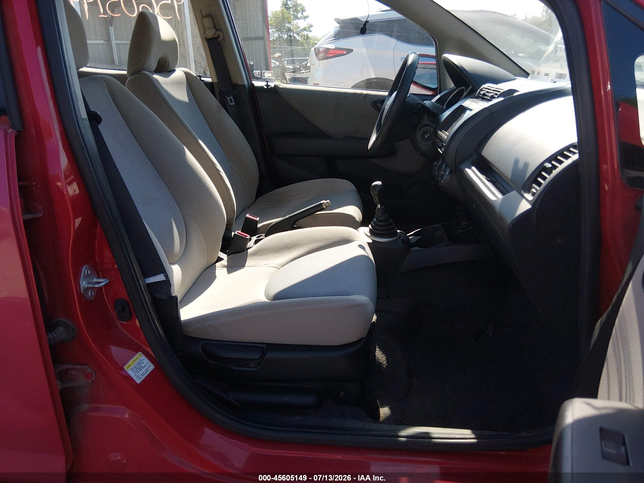 2007 Honda Fit Red vin: JHMGD37407S000221
