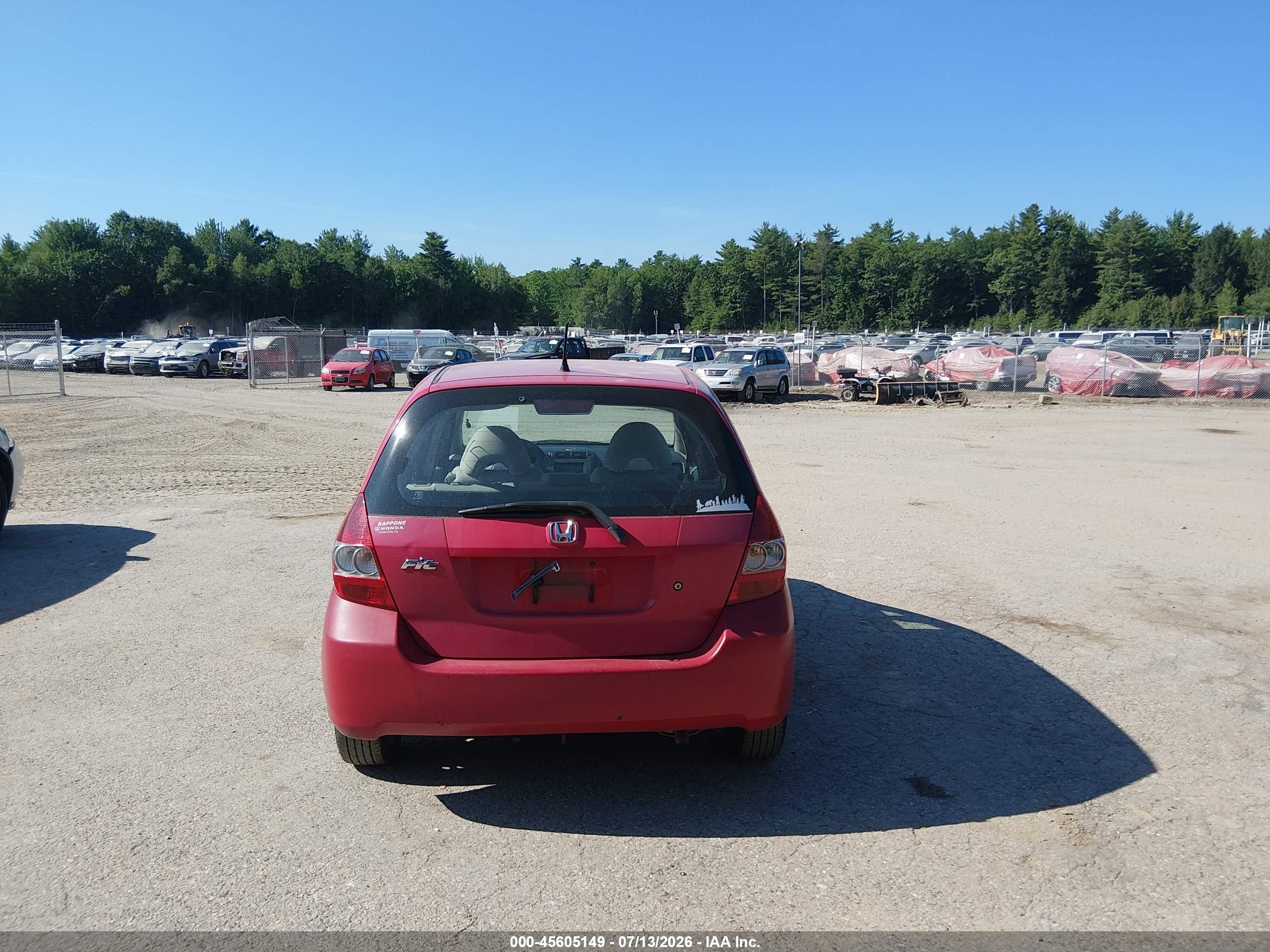 2007 Honda Fit Red vin: JHMGD37407S000221