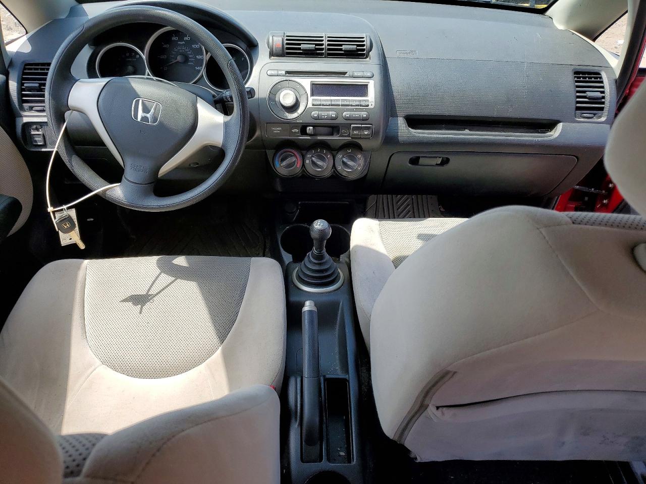 2007 Honda Fit Красный vin: JHMGD37417S045572