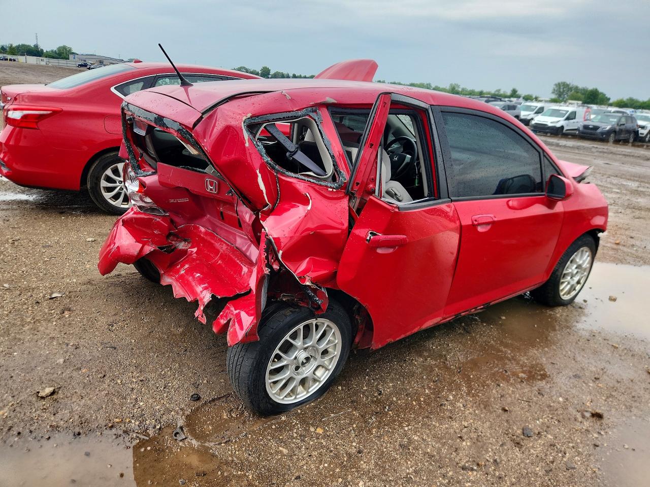 2007 Honda Fit Красный vin: JHMGD37447S003896