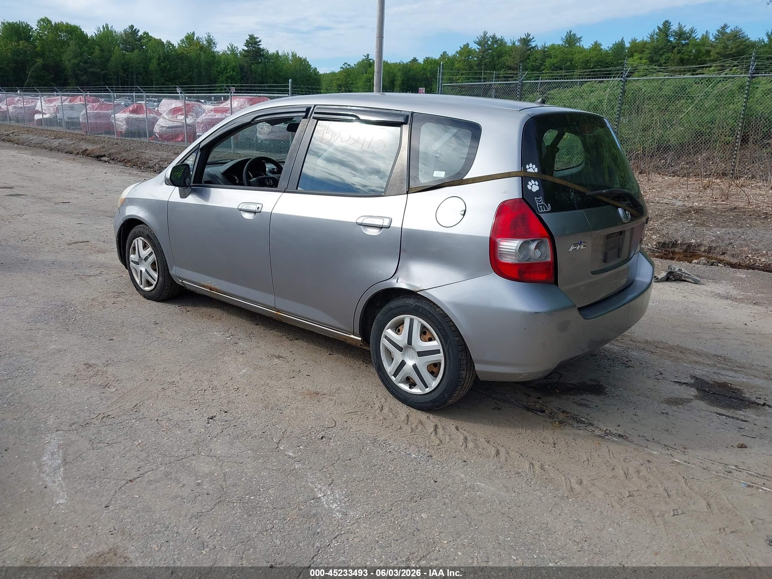 2007 Honda Fit   Серебряный vin: JHMGD37457S000506