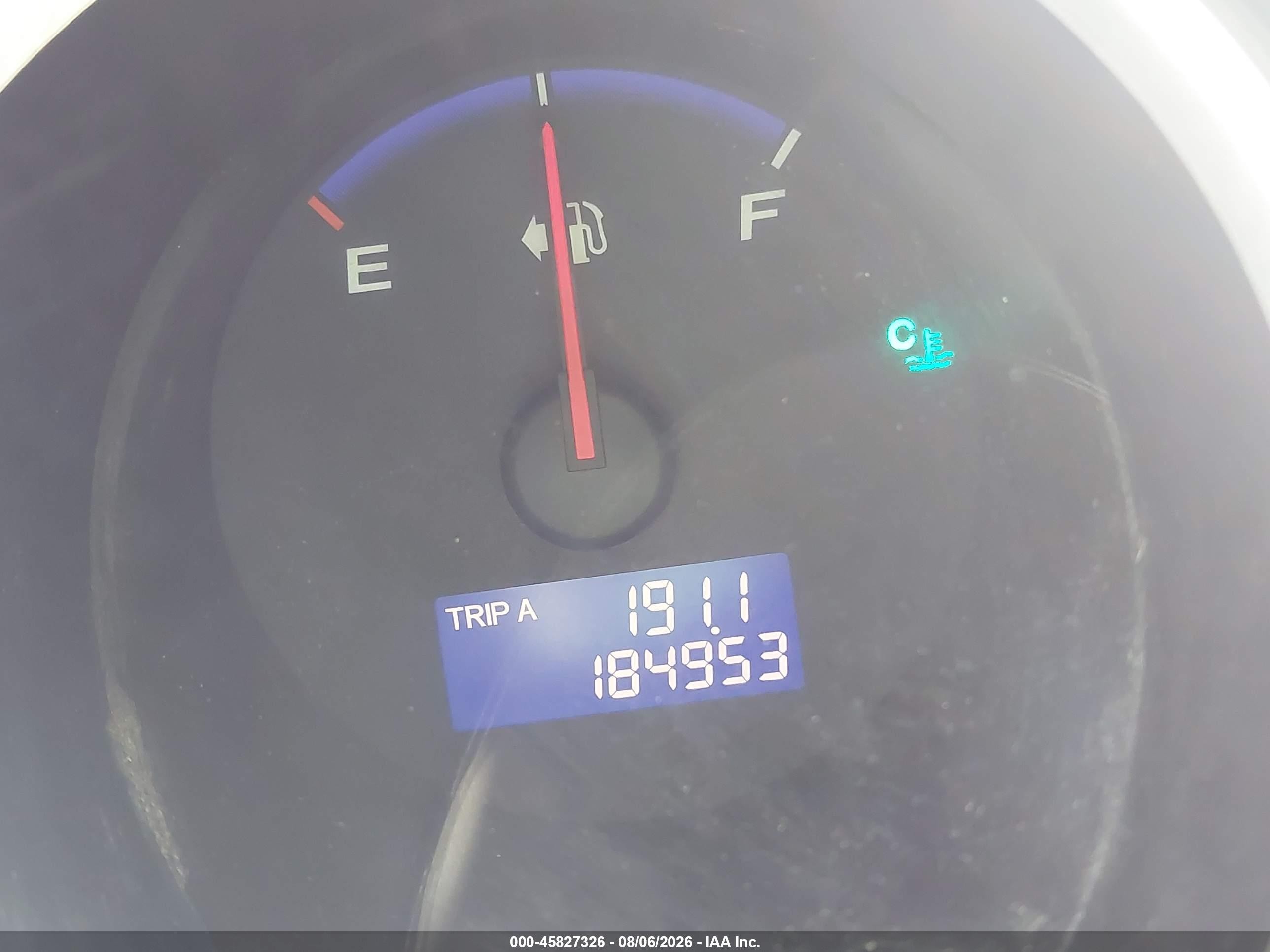 2008 Honda Fit   Silver vin: JHMGD37458S066068