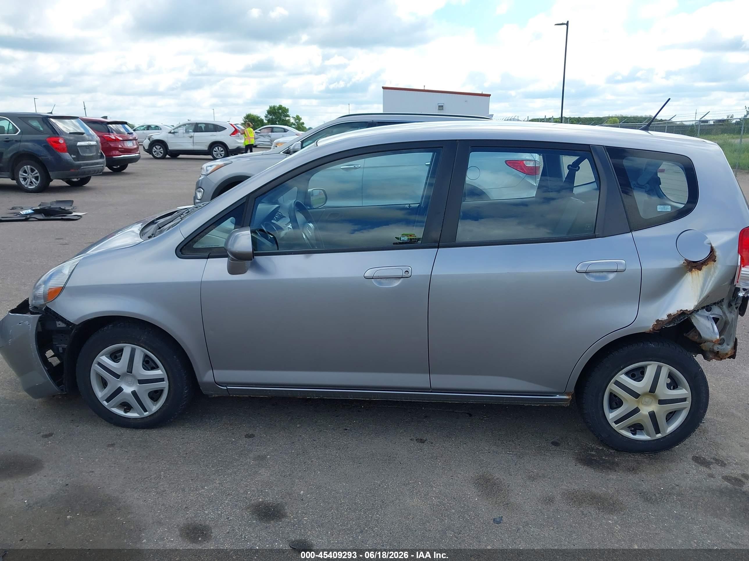2008 Honda Fit   Gray vin: JHMGD37478S012559