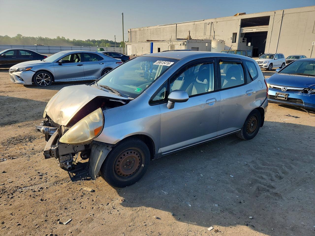 2007 Honda Fit Silver vin: JHMGD37487S043432