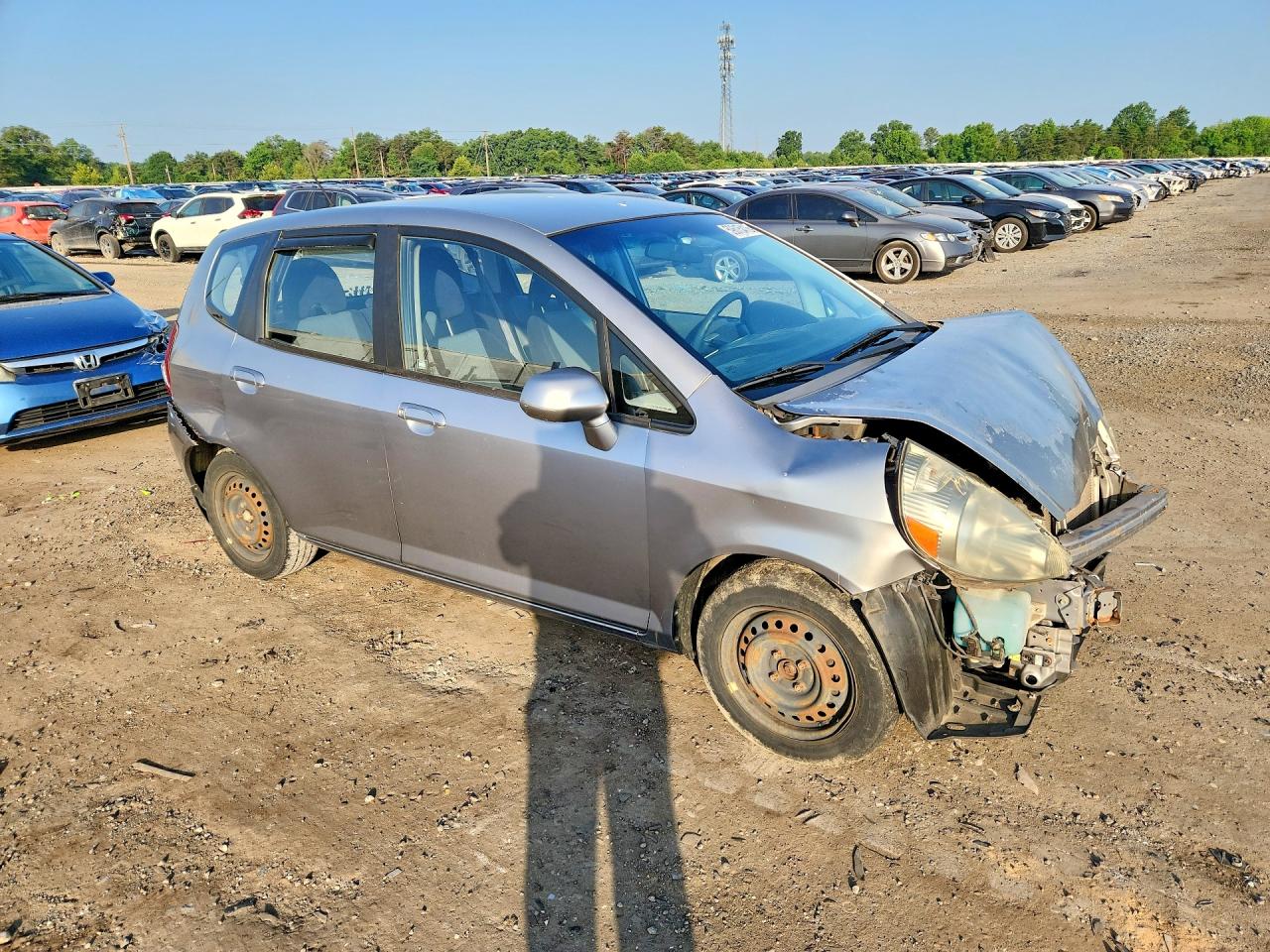 2007 Honda Fit Silver vin: JHMGD37487S043432