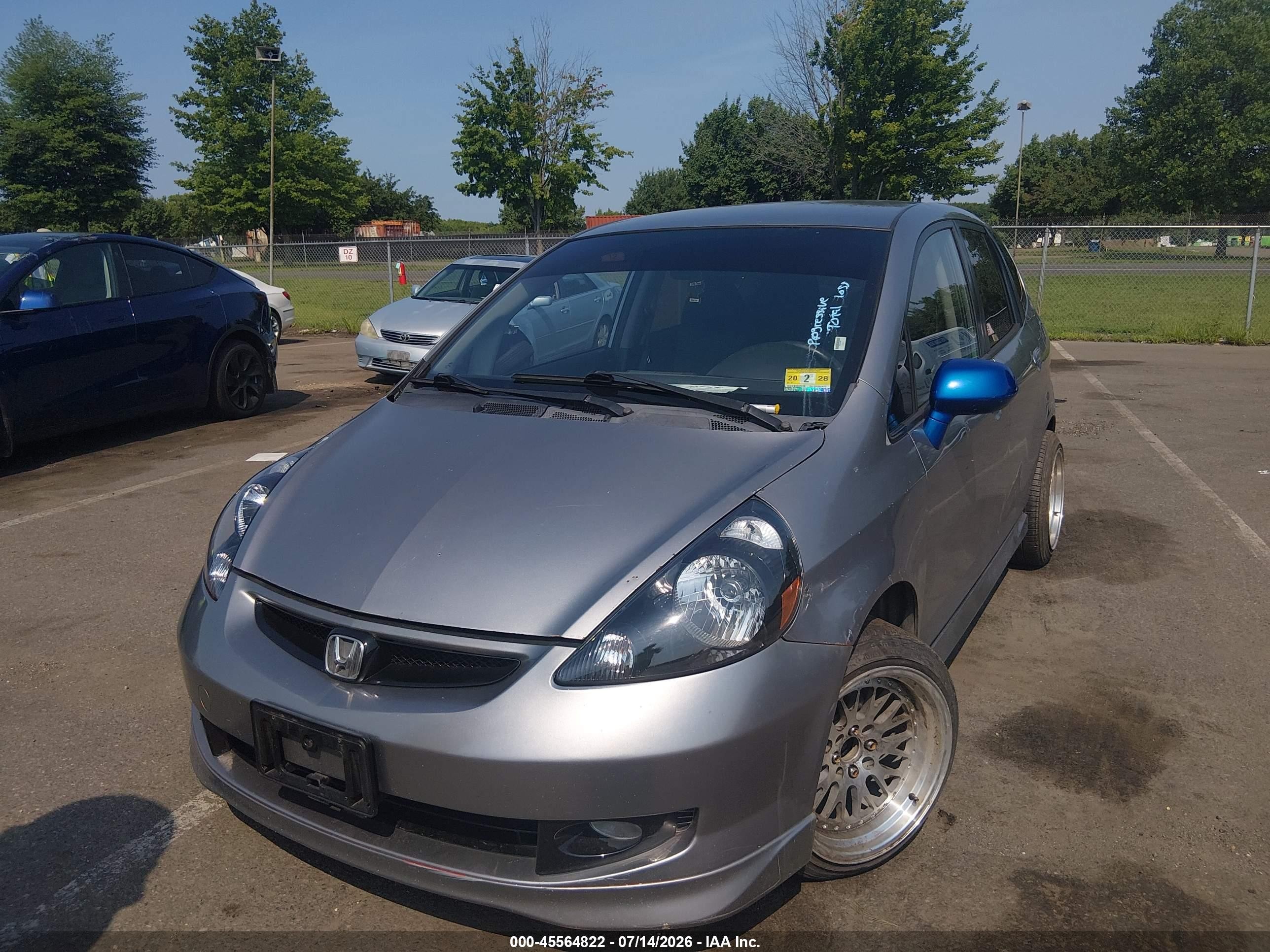 2007 Honda Fit Sport Gray vin: JHMGD37617S017465