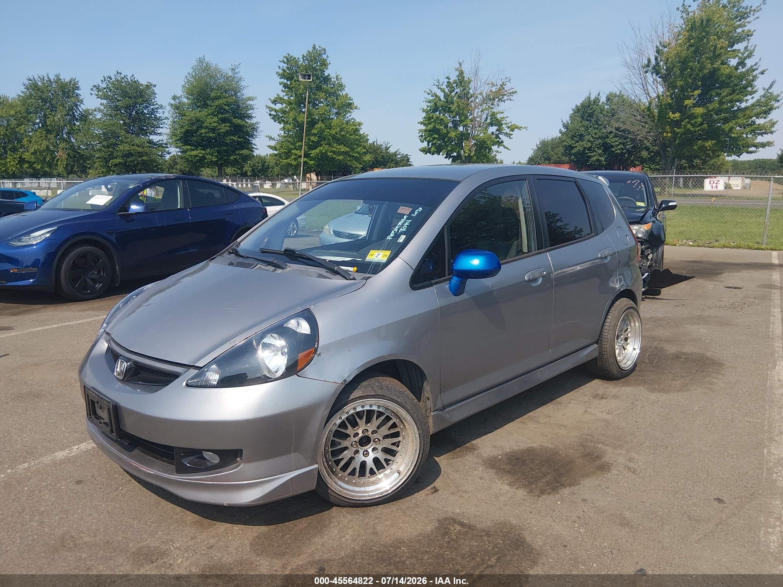 2007 Honda Fit Sport Gray vin: JHMGD37617S017465