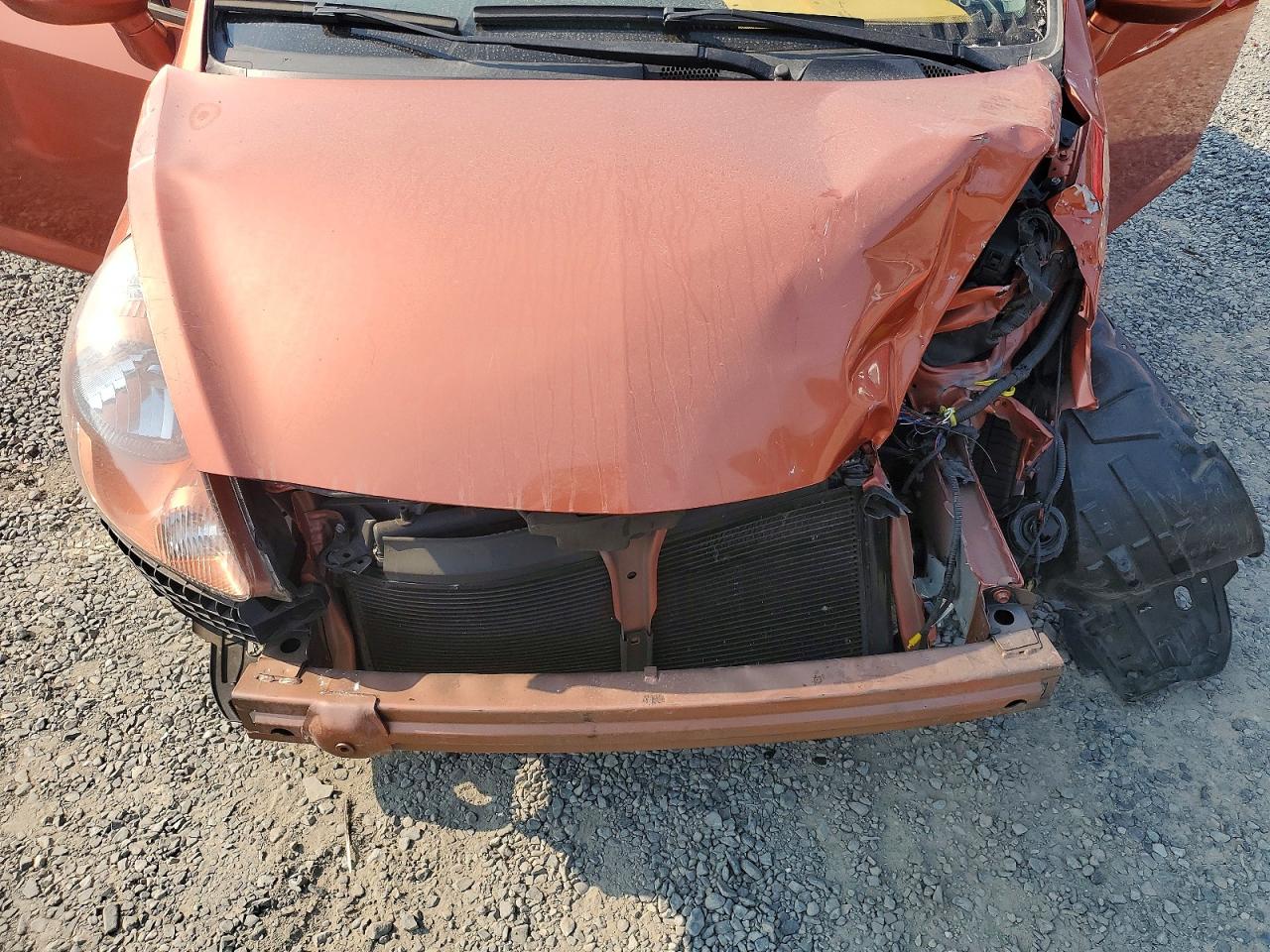 2007 Honda Fit S Orange vin: JHMGD37627S065296