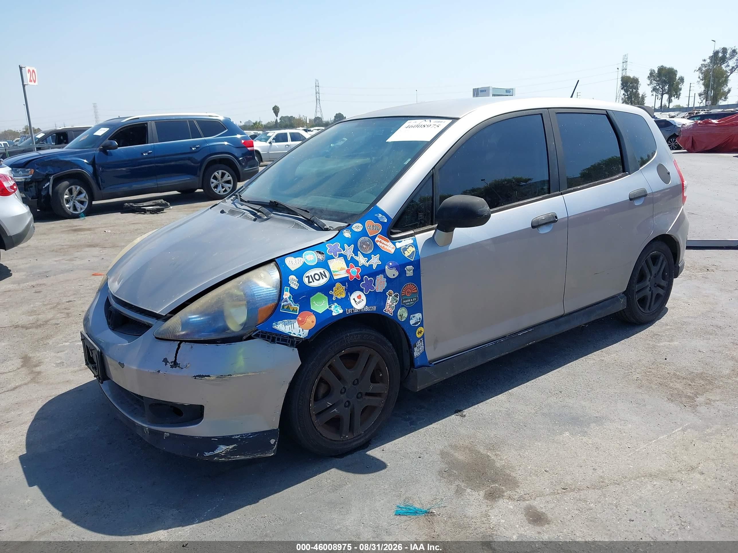 2008 Honda Fit Sport Silver vin: JHMGD37628S011398