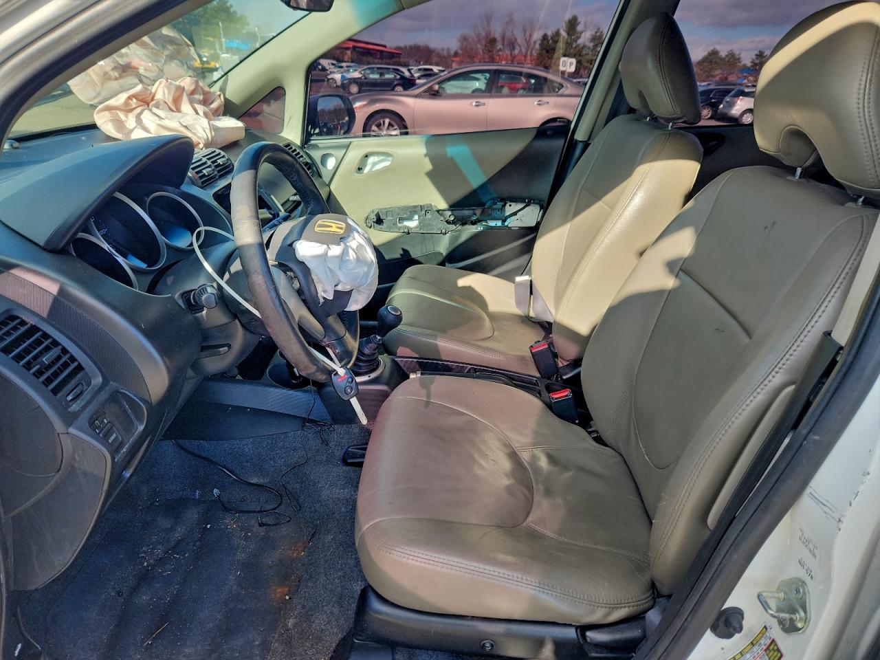 2007 Honda Fit S Белый vin: JHMGD37647S063985
