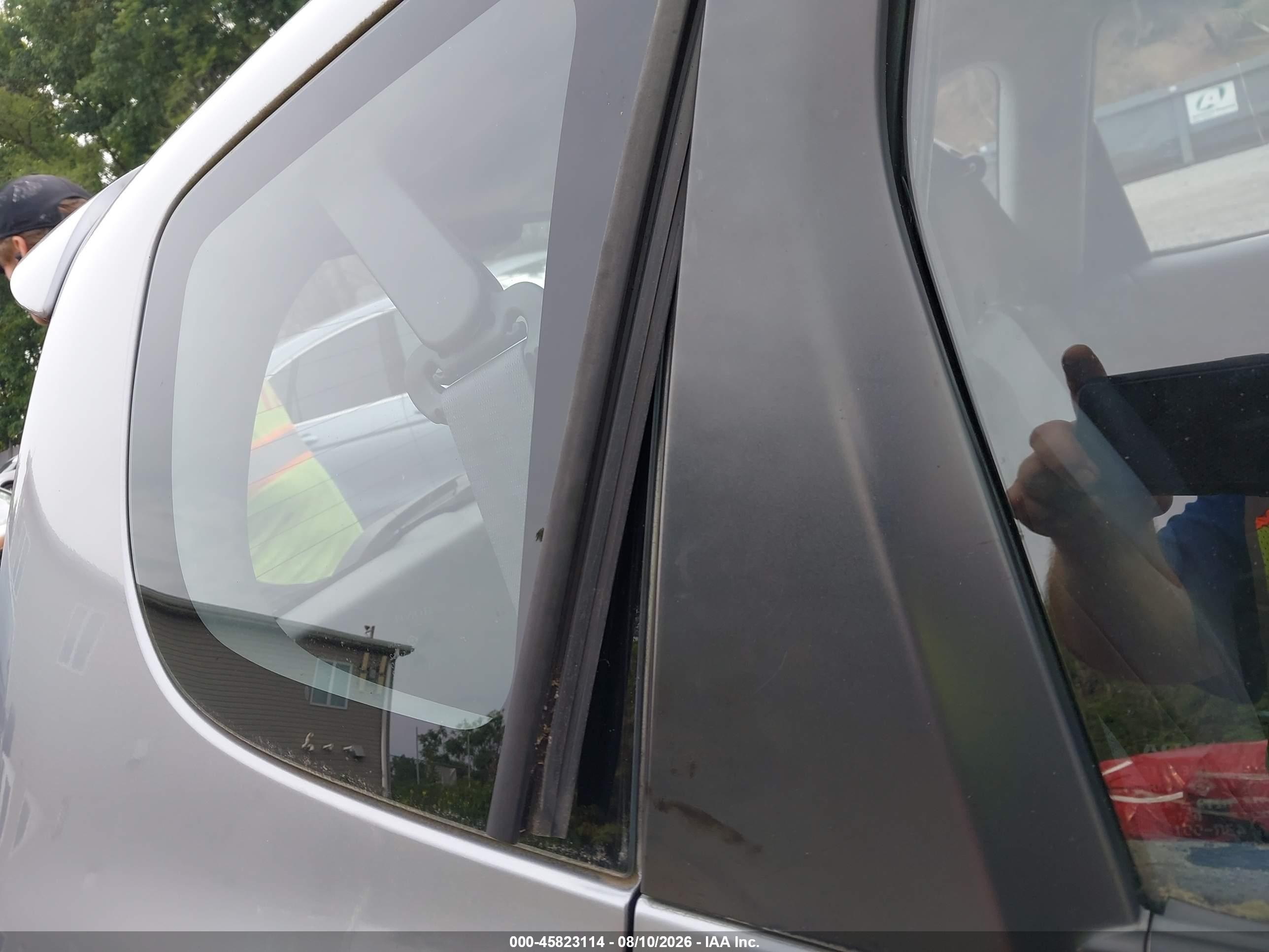 2007 Honda Fit Sport Silver vin: JHMGD37657S056673