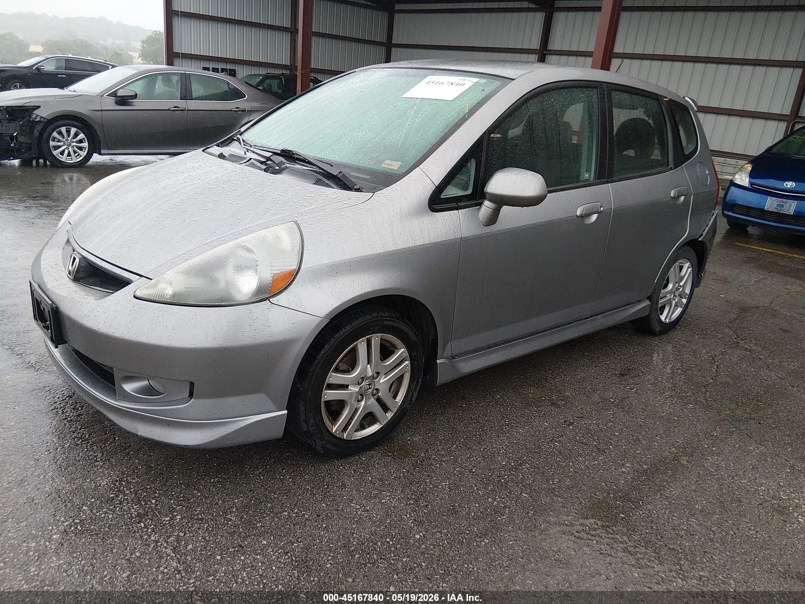 2008 Honda Fit Sport Silver vin: JHMGD37658S025327