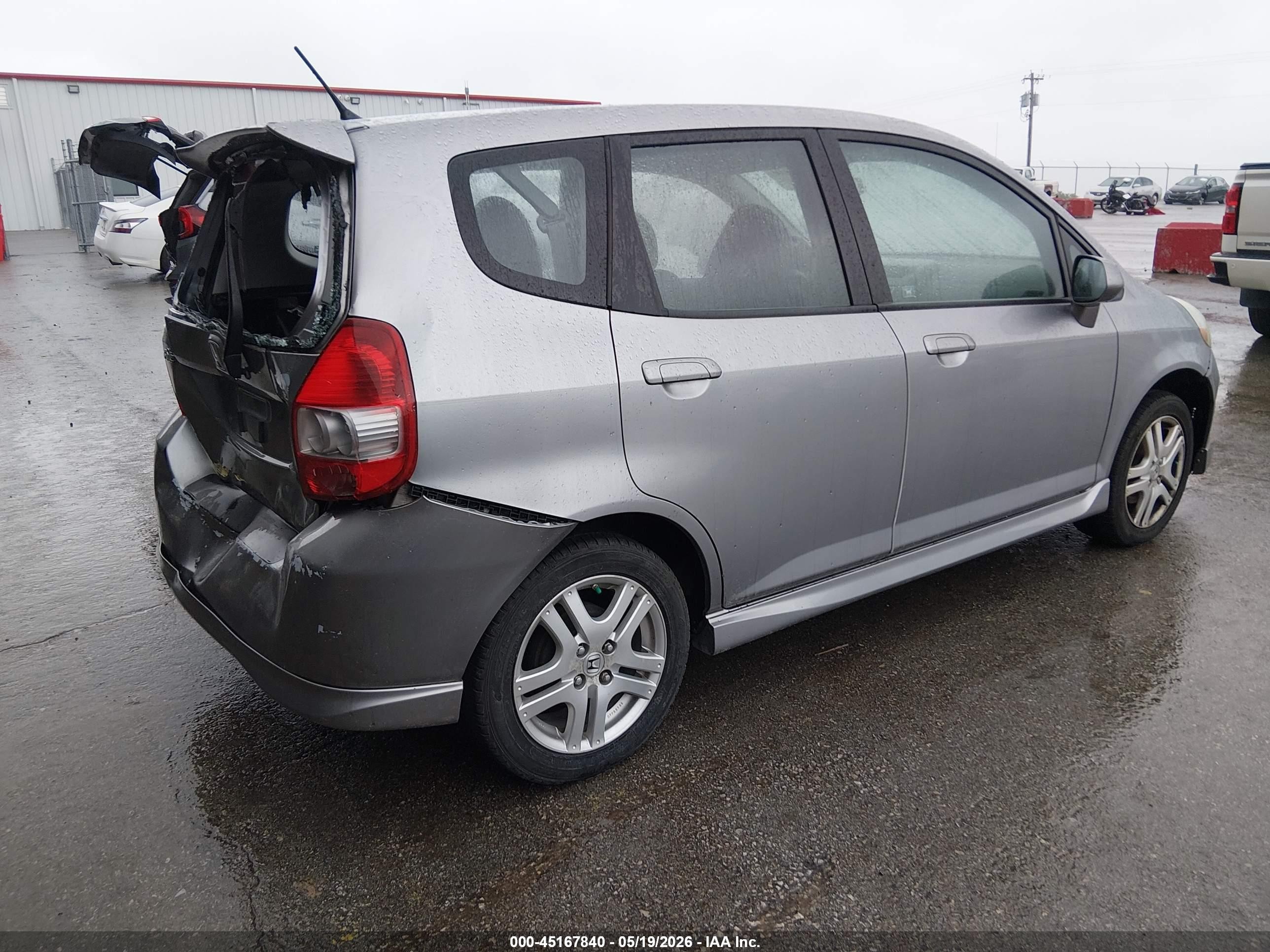 2008 Honda Fit Sport Silver vin: JHMGD37658S025327