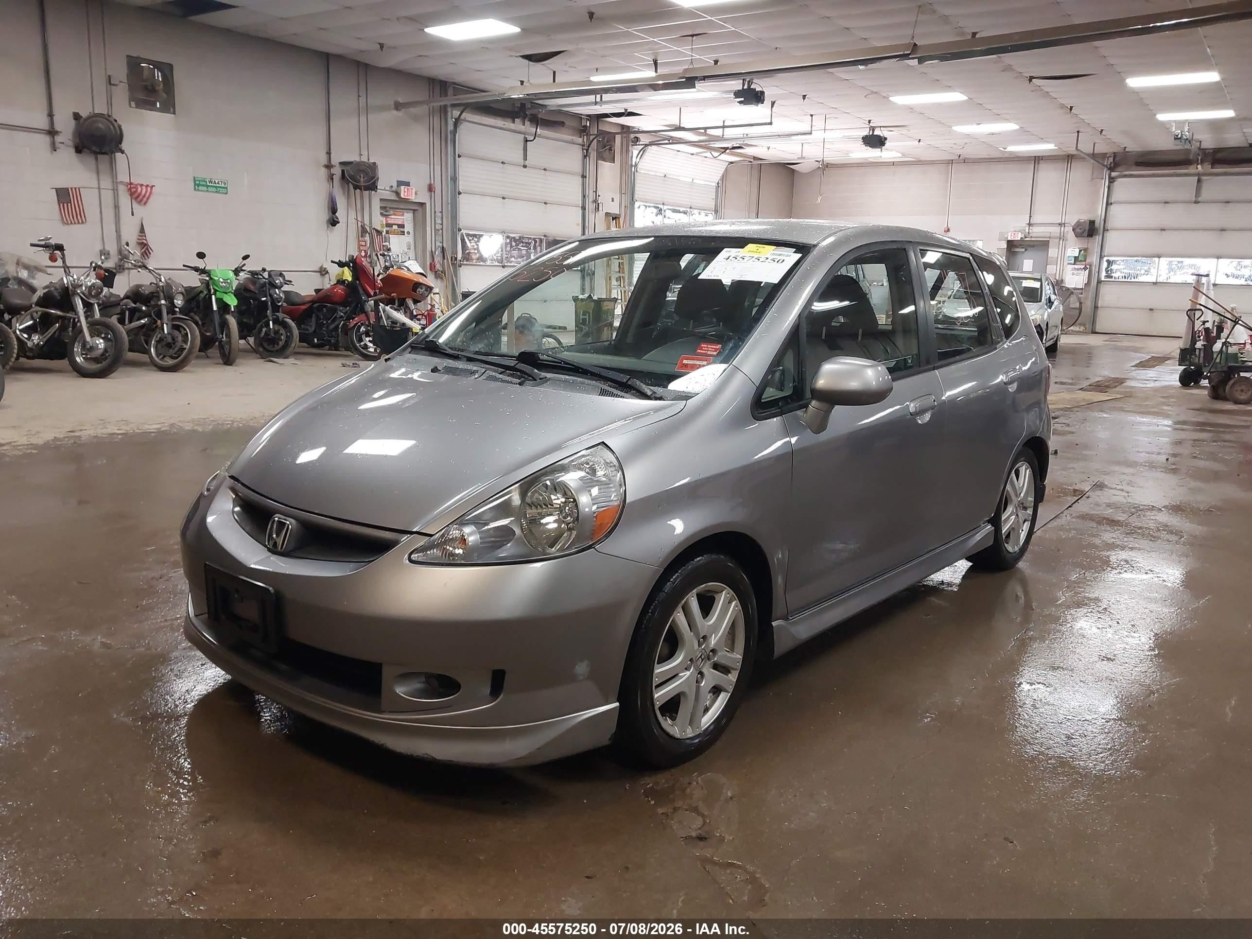 2007 Honda Fit Sport Серебряный vin: JHMGD37687S063150