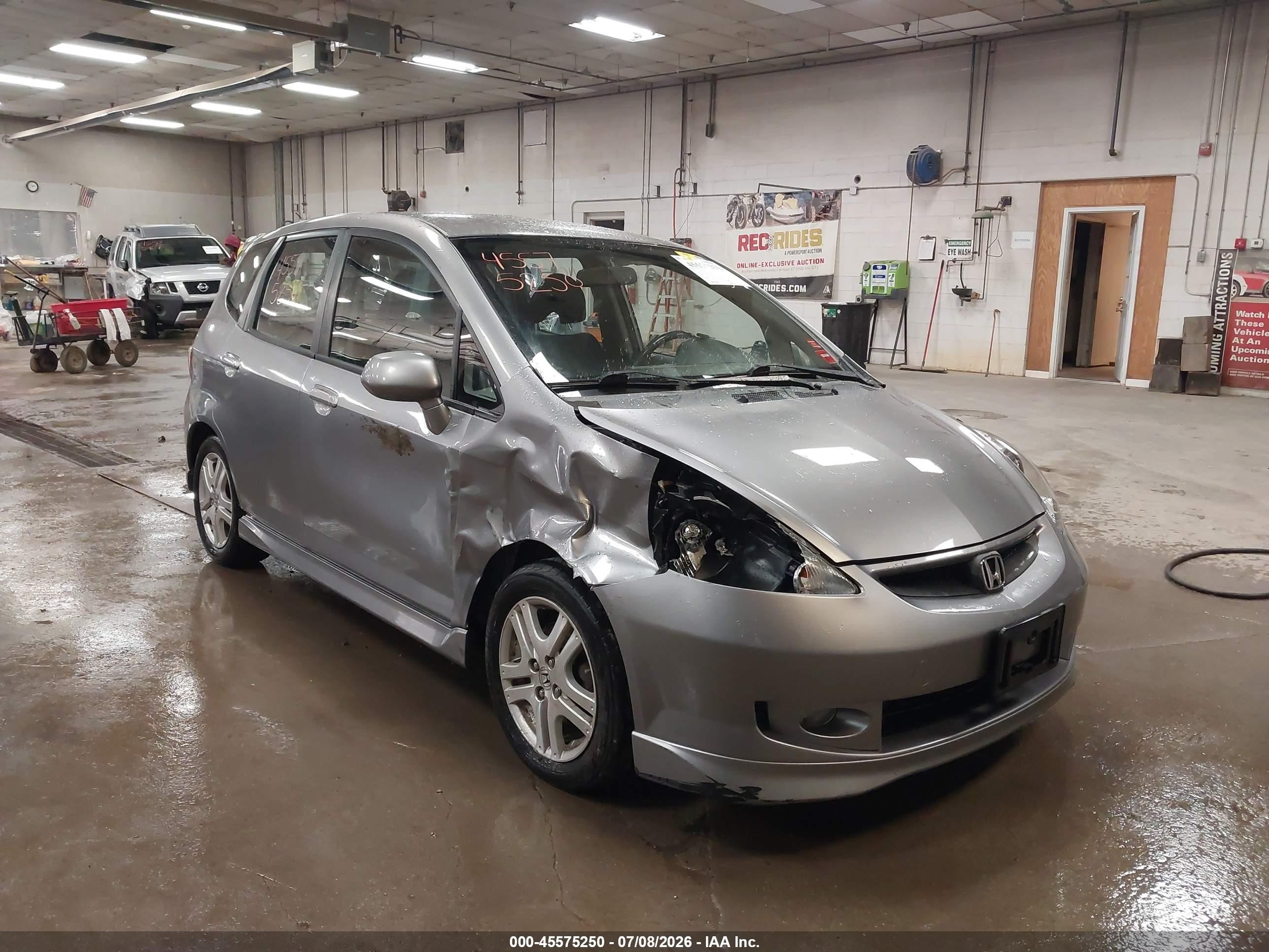 2007 Honda Fit Sport Silver vin: JHMGD37687S063150