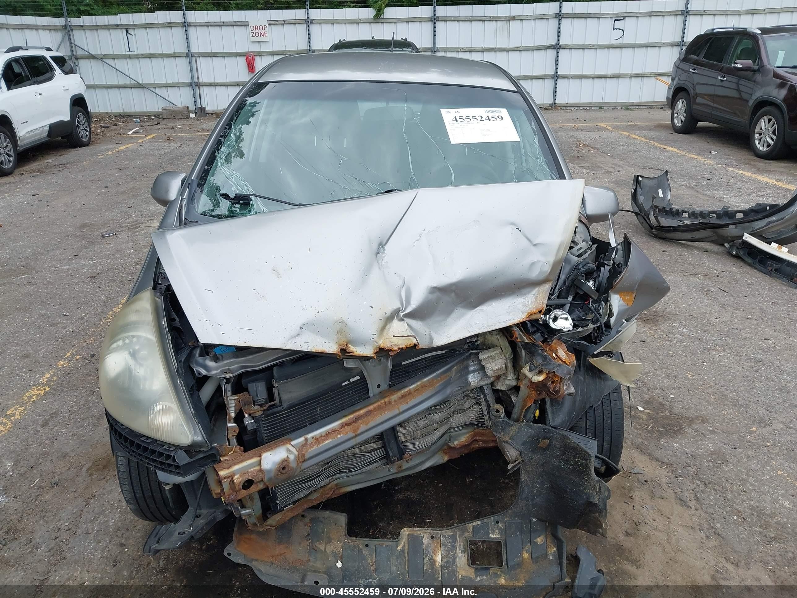2008 Honda Fit Sport Silver vin: JHMGD37688S012233