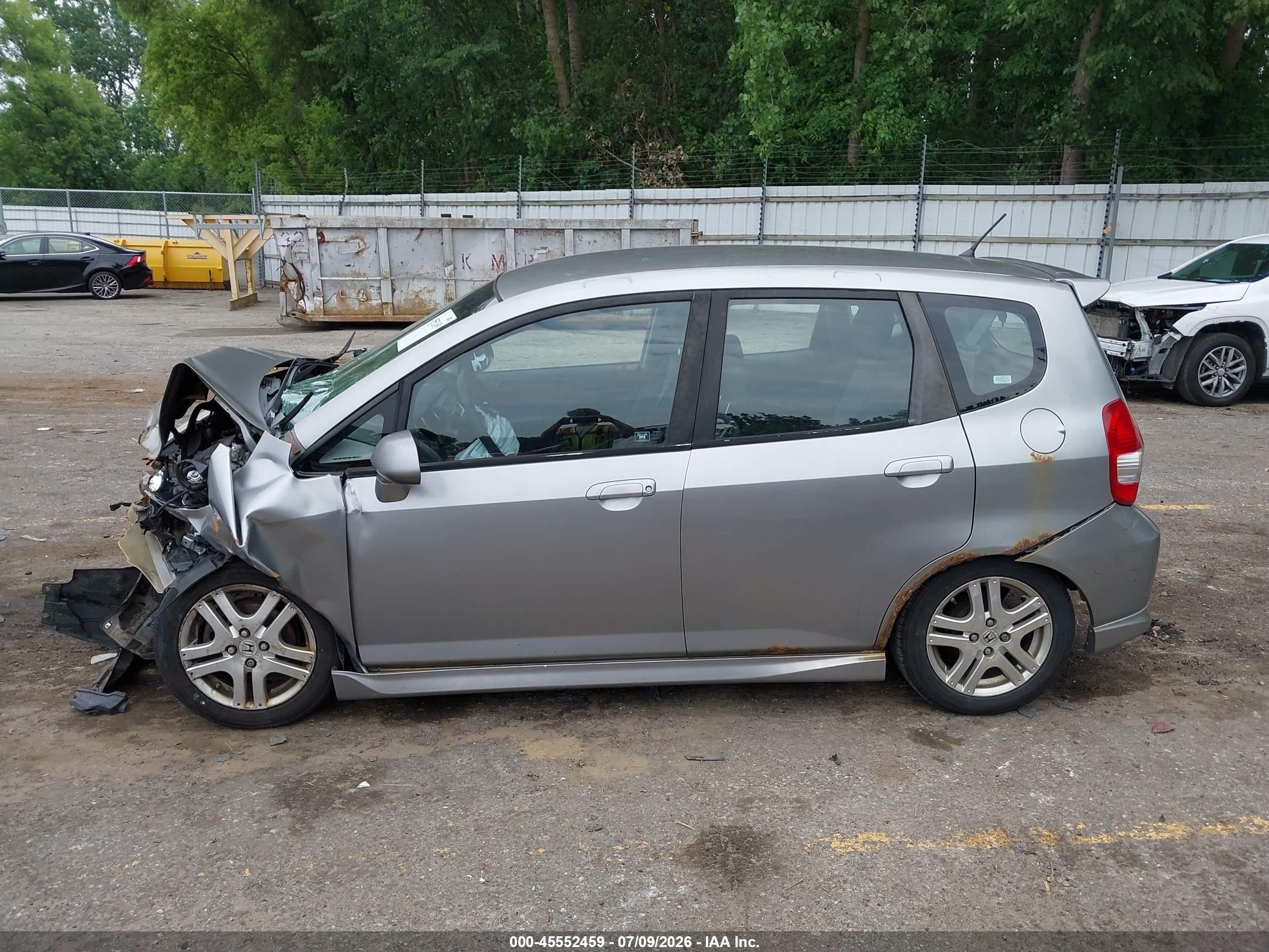 2008 Honda Fit Sport Silver vin: JHMGD37688S012233