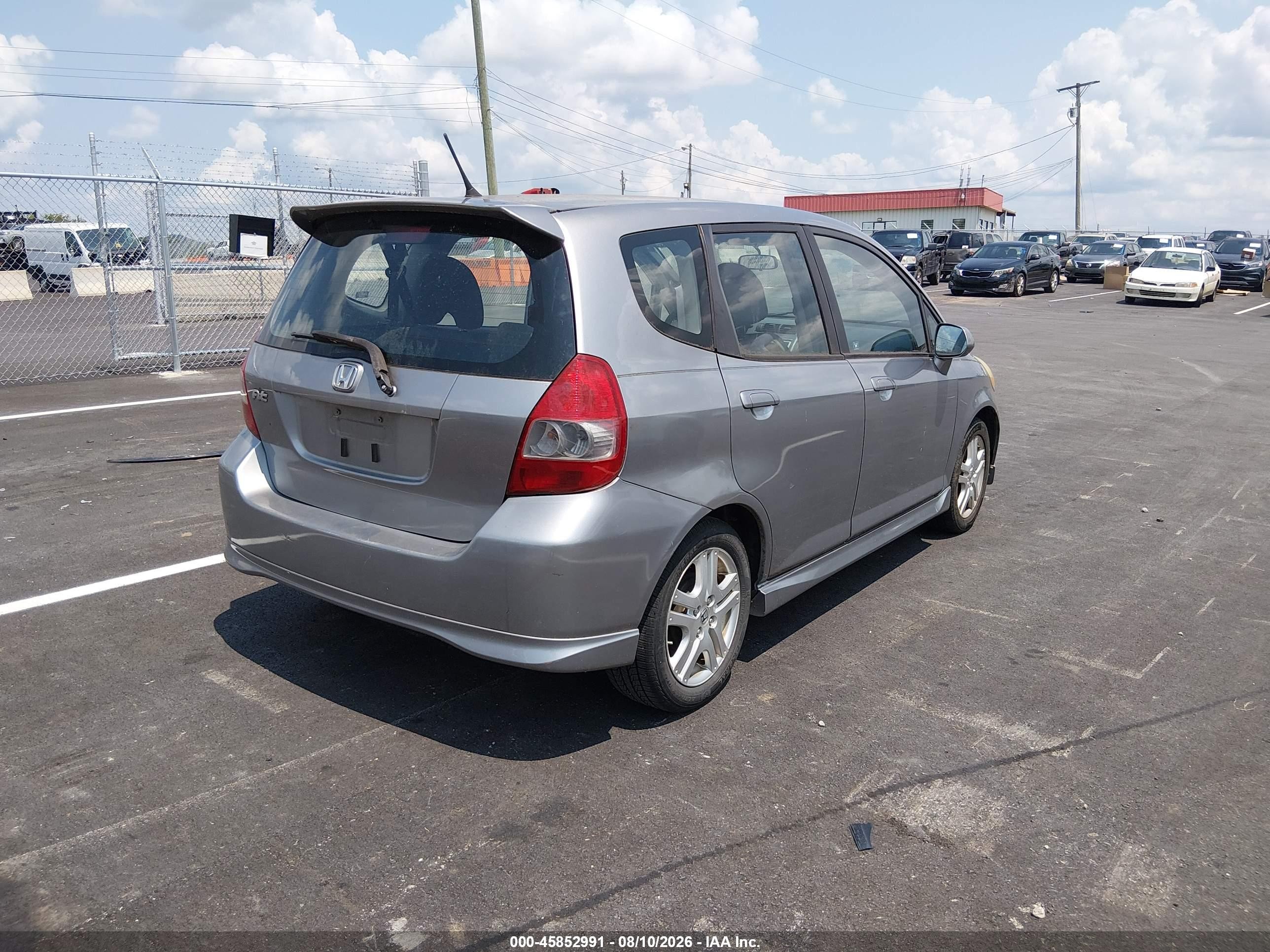2008 Honda Fit Sport Серебряный vin: JHMGD37698S049906