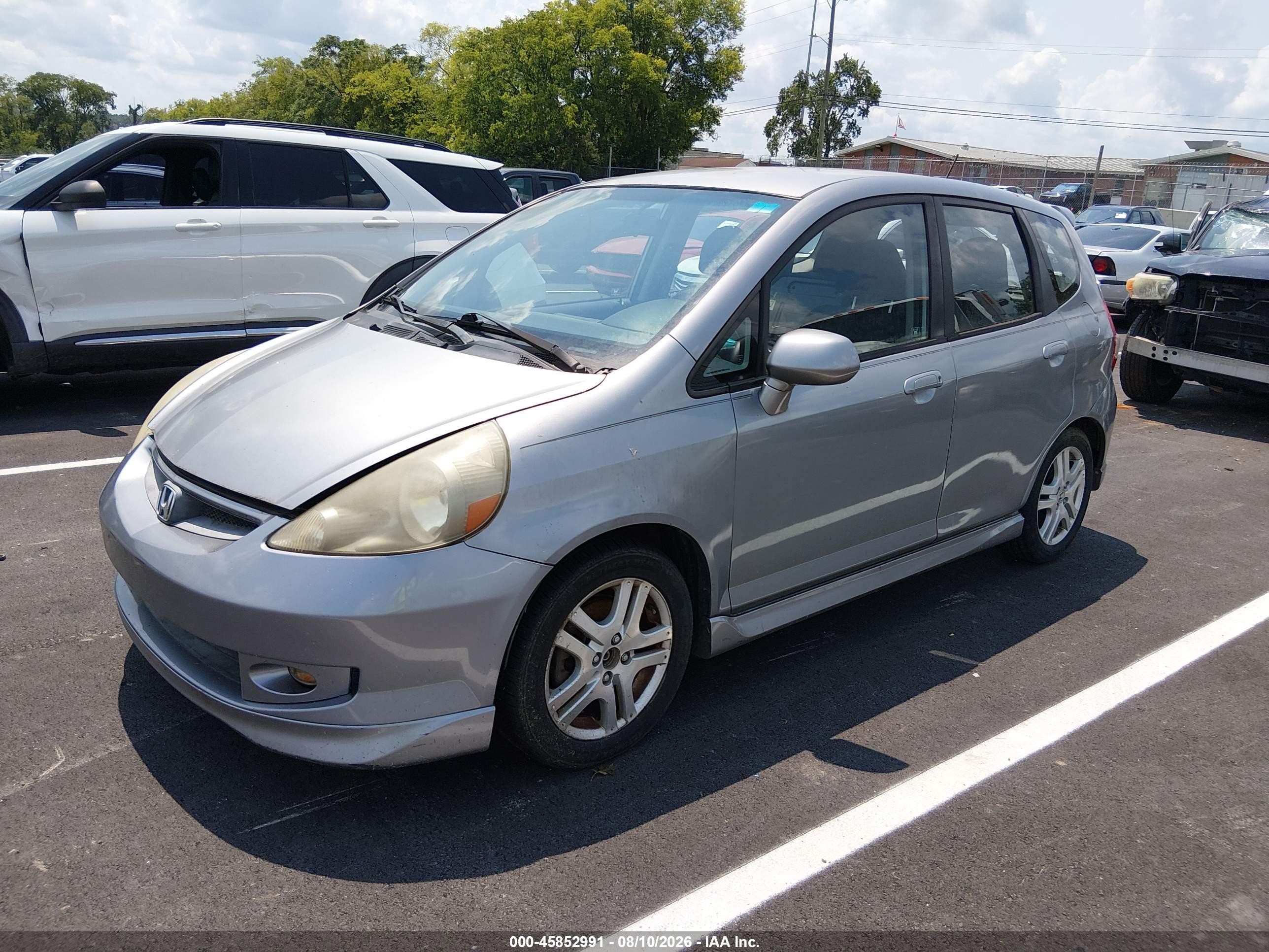 2008 Honda Fit Sport Серебряный vin: JHMGD37698S049906