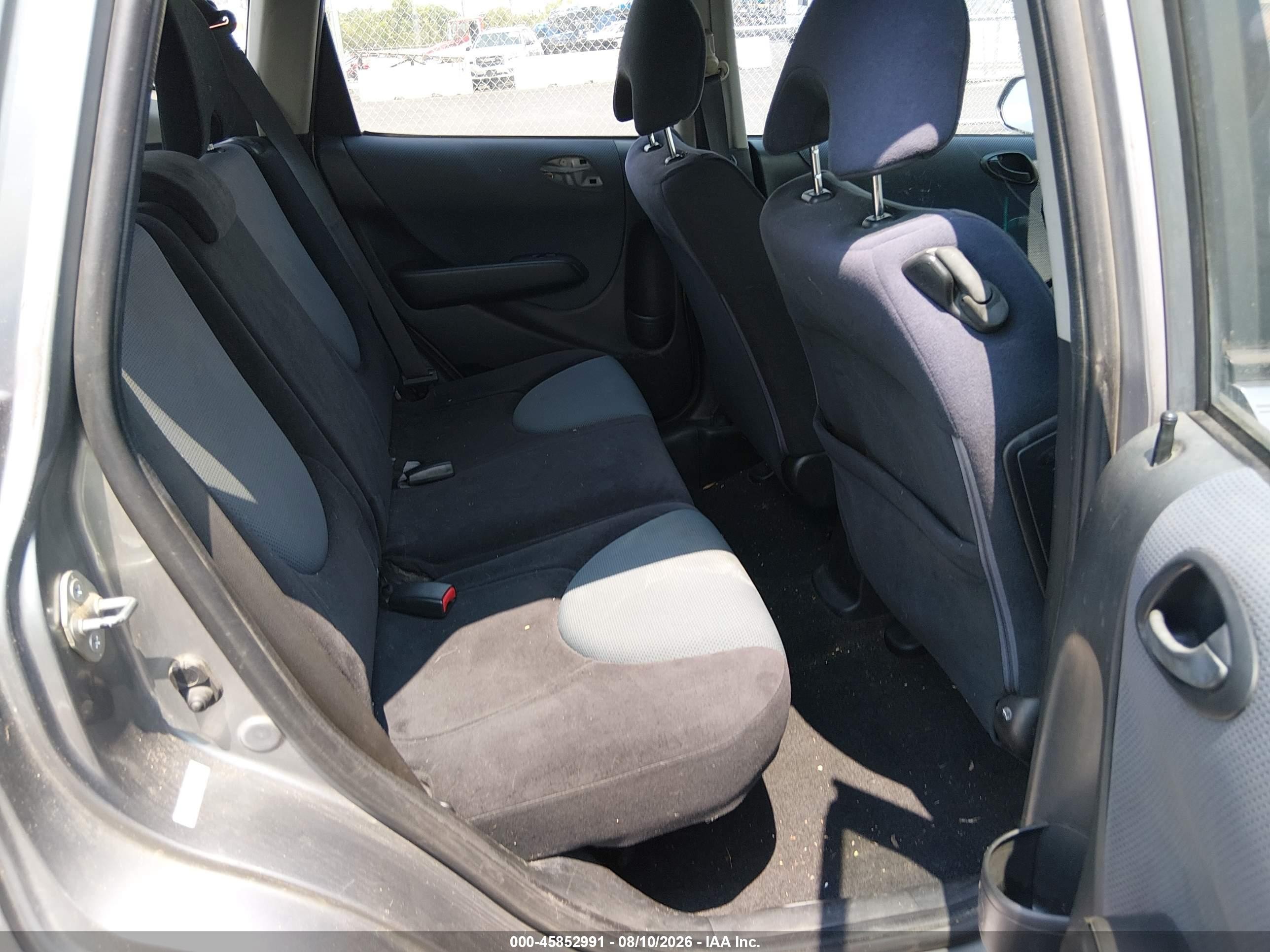 2008 Honda Fit Sport Серебряный vin: JHMGD37698S049906