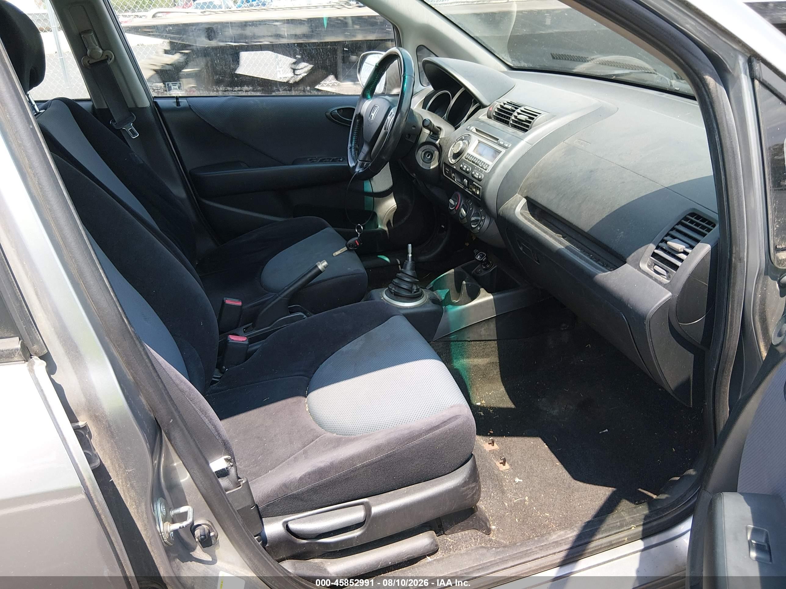 2008 Honda Fit Sport Серебряный vin: JHMGD37698S049906