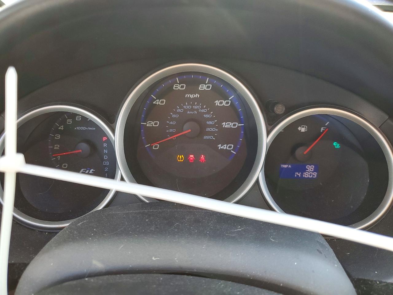 2008 Honda Fit Серебряный vin: JHMGD38408S027225