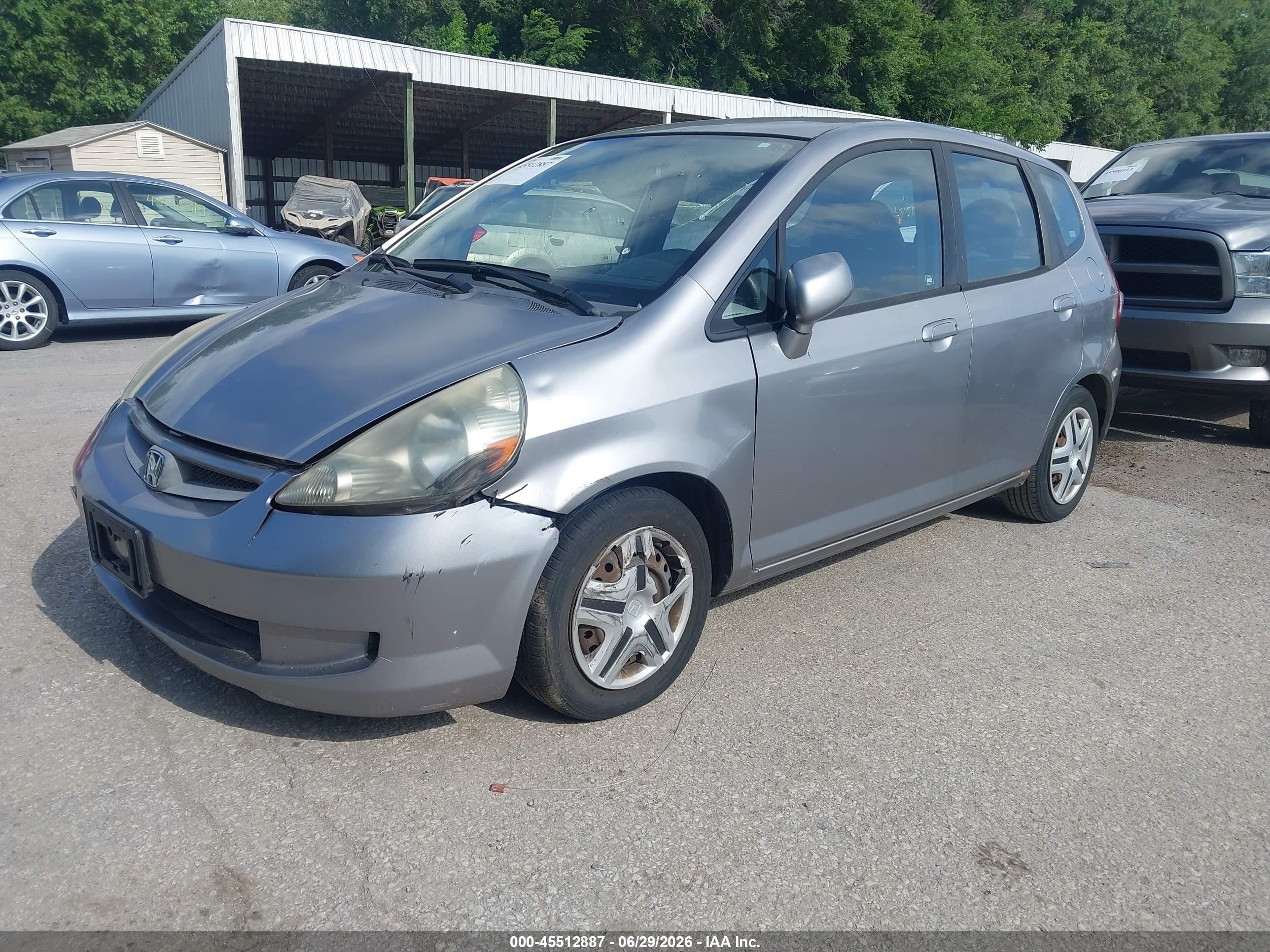 2007 Honda Fit   Silver vin: JHMGD38417S014482