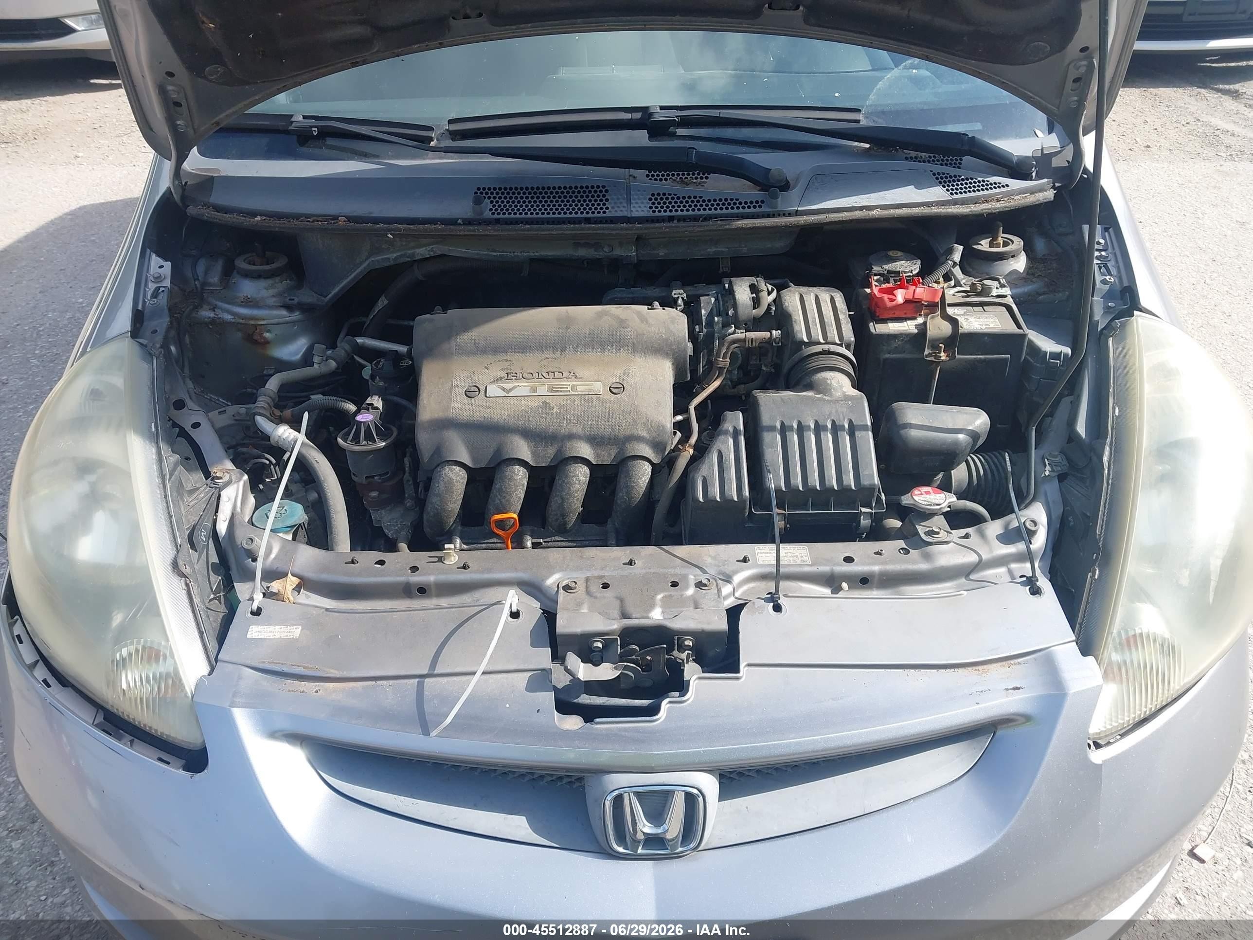 2007 Honda Fit   Silver vin: JHMGD38417S014482