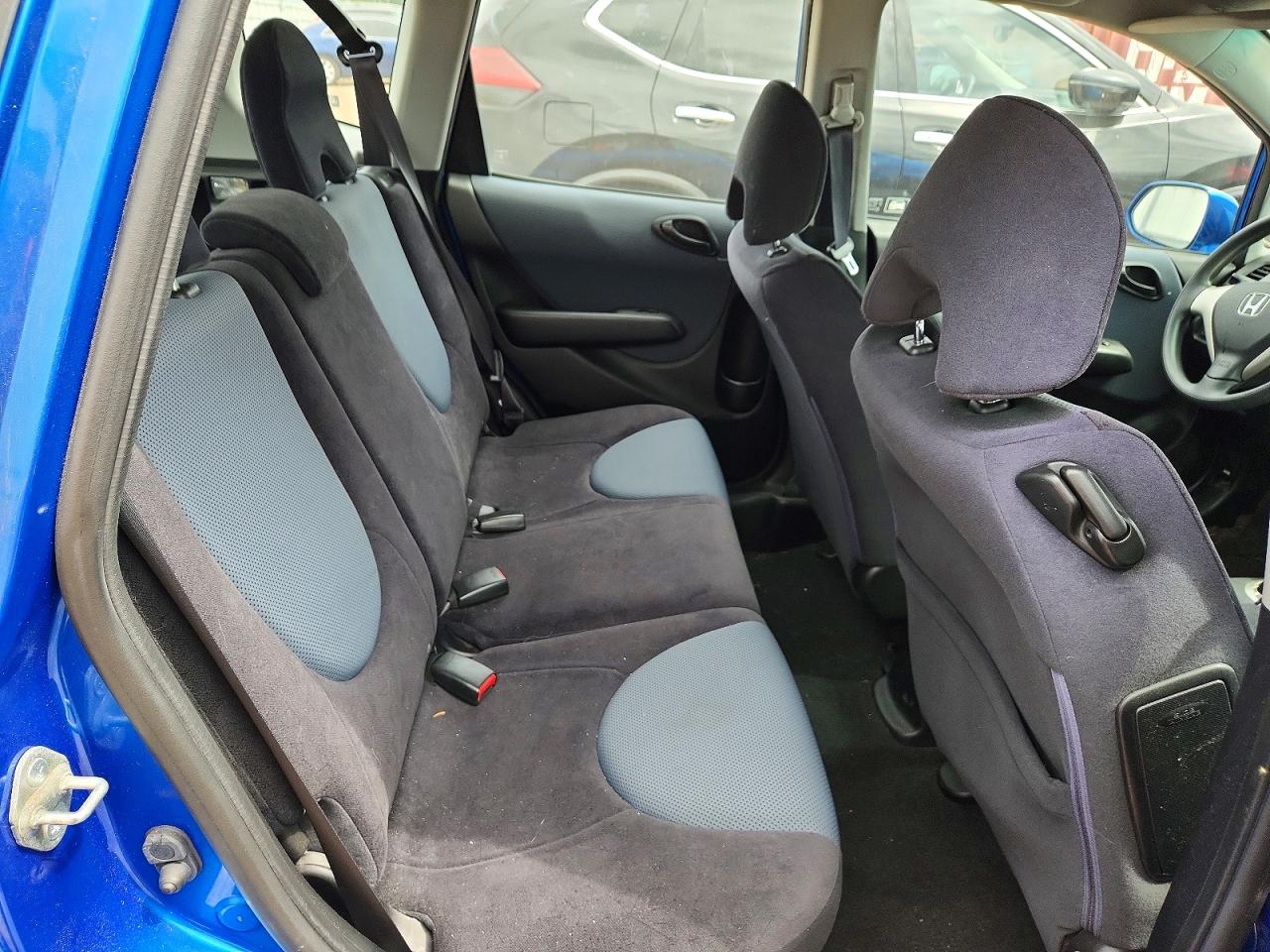 2008 Honda Fit Синий vin: JHMGD38418S056961