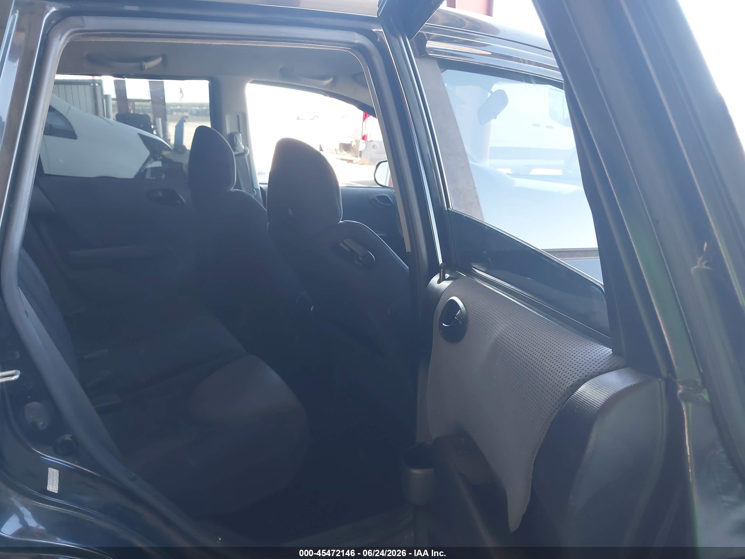 2007 Honda Fit   Black vin: JHMGD38427S018542