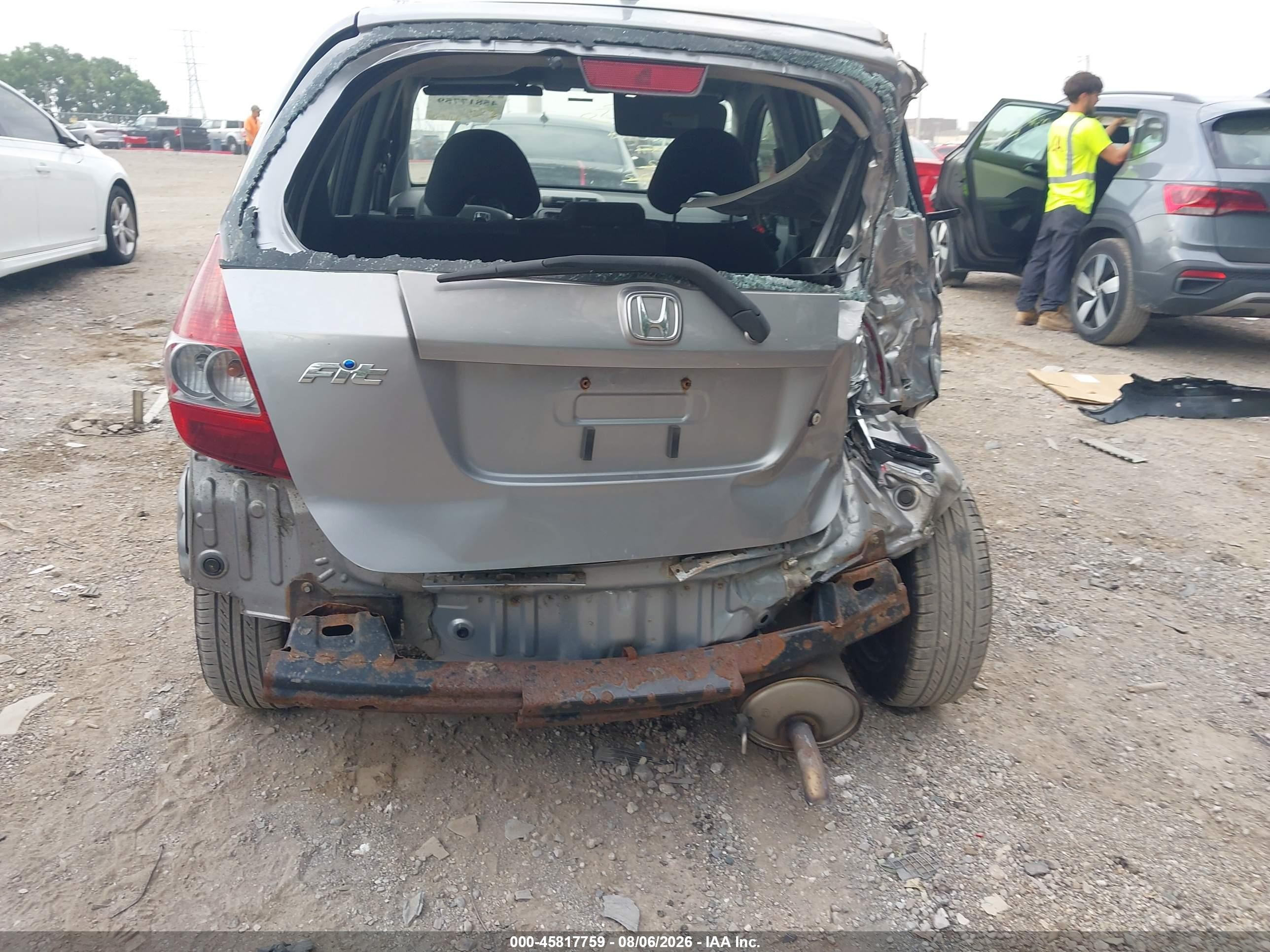 2008 Honda Fit   Серебряный vin: JHMGD38428S020003