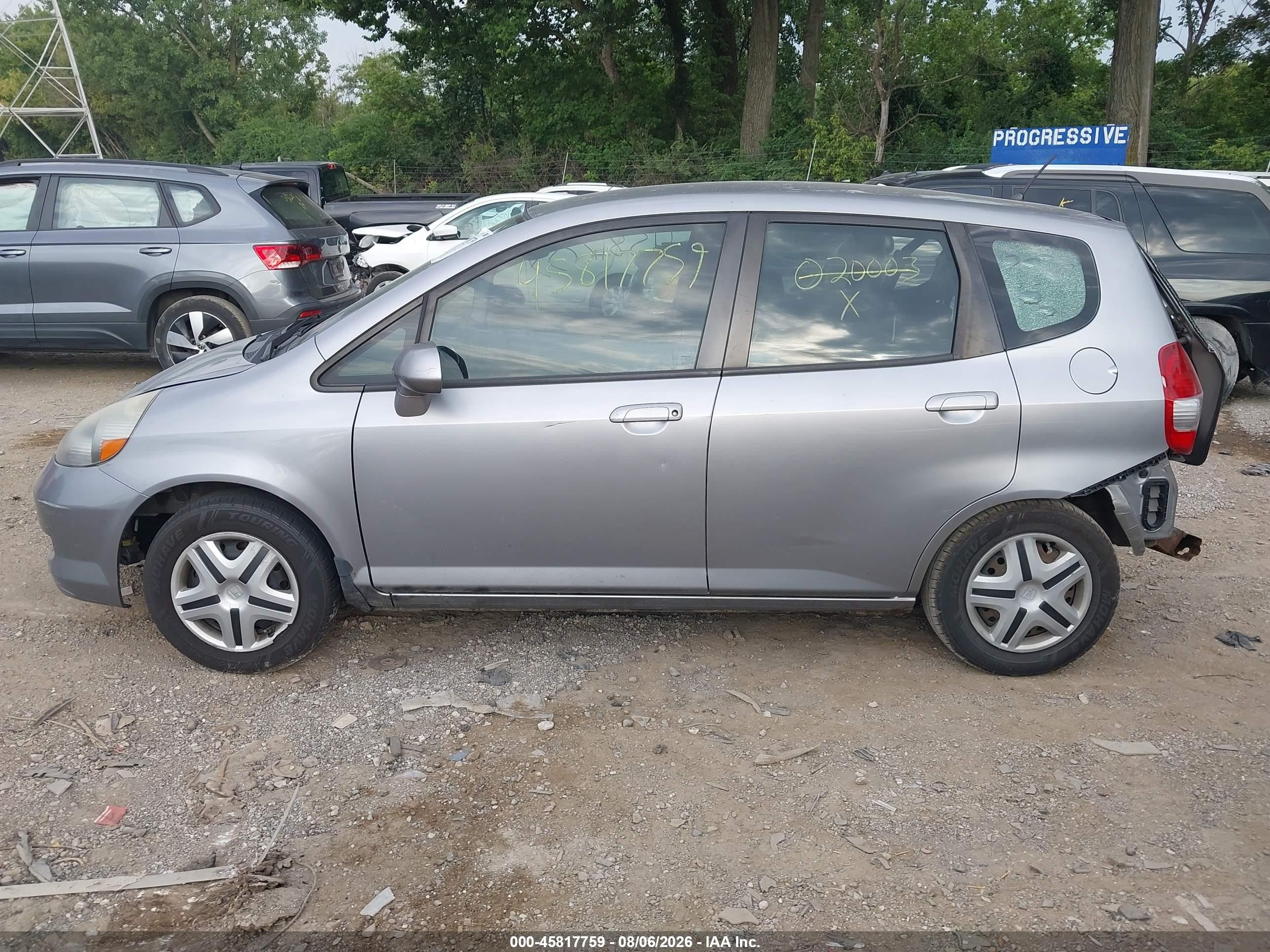 2008 Honda Fit   Серебряный vin: JHMGD38428S020003